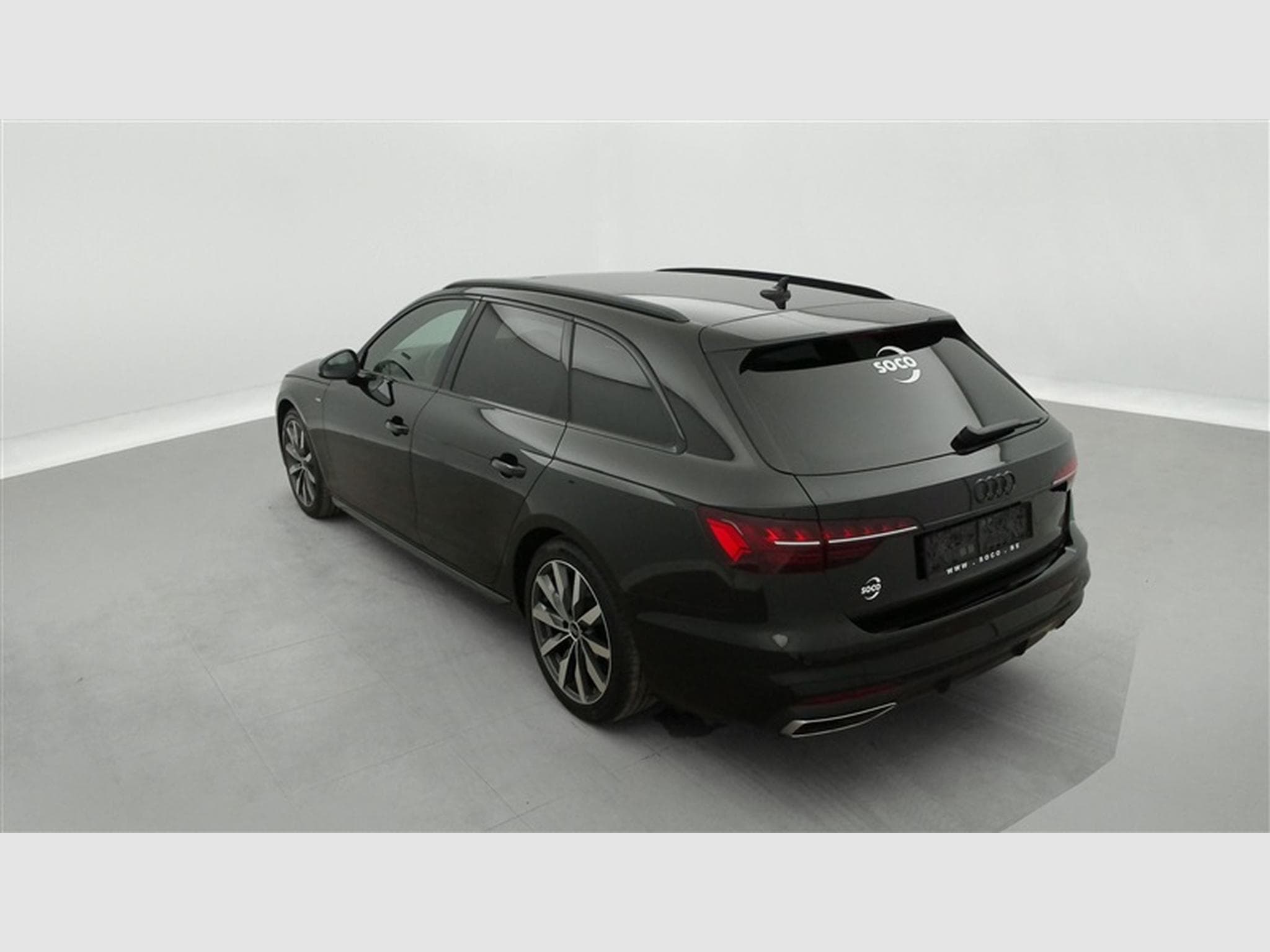 Audi A4 Avant 35 TFSI S-Tronic S-line Compétition (2024) - Photo 2