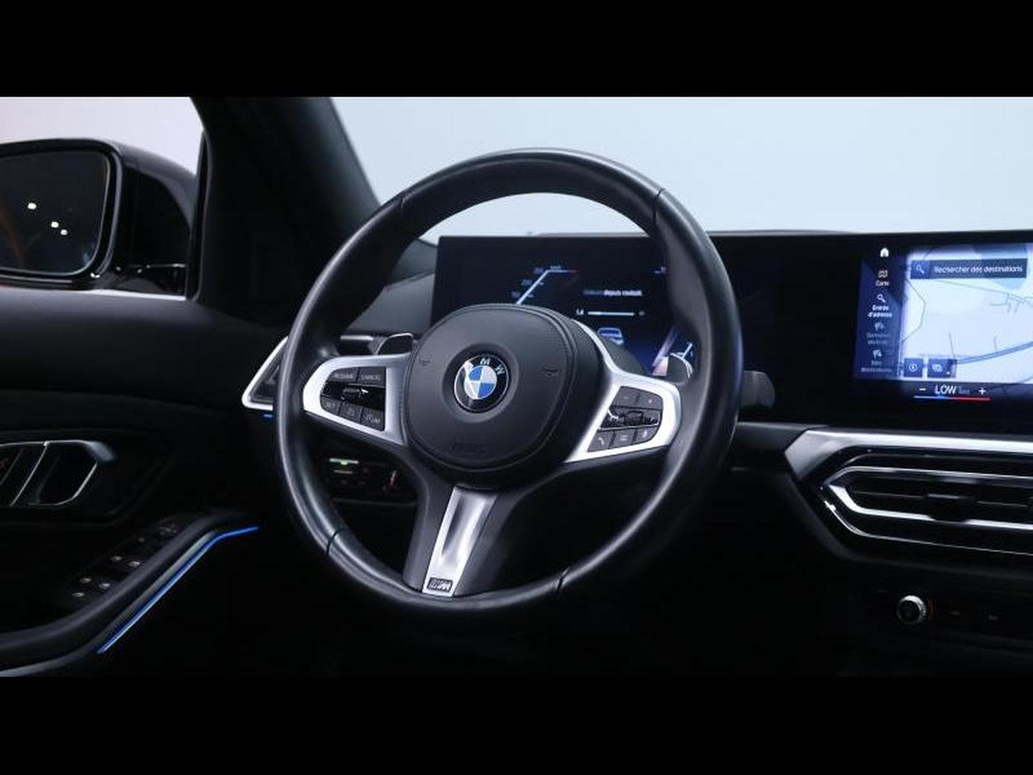BMW 318 d M Sport Pro Steptronic (2023) - Photo 16
