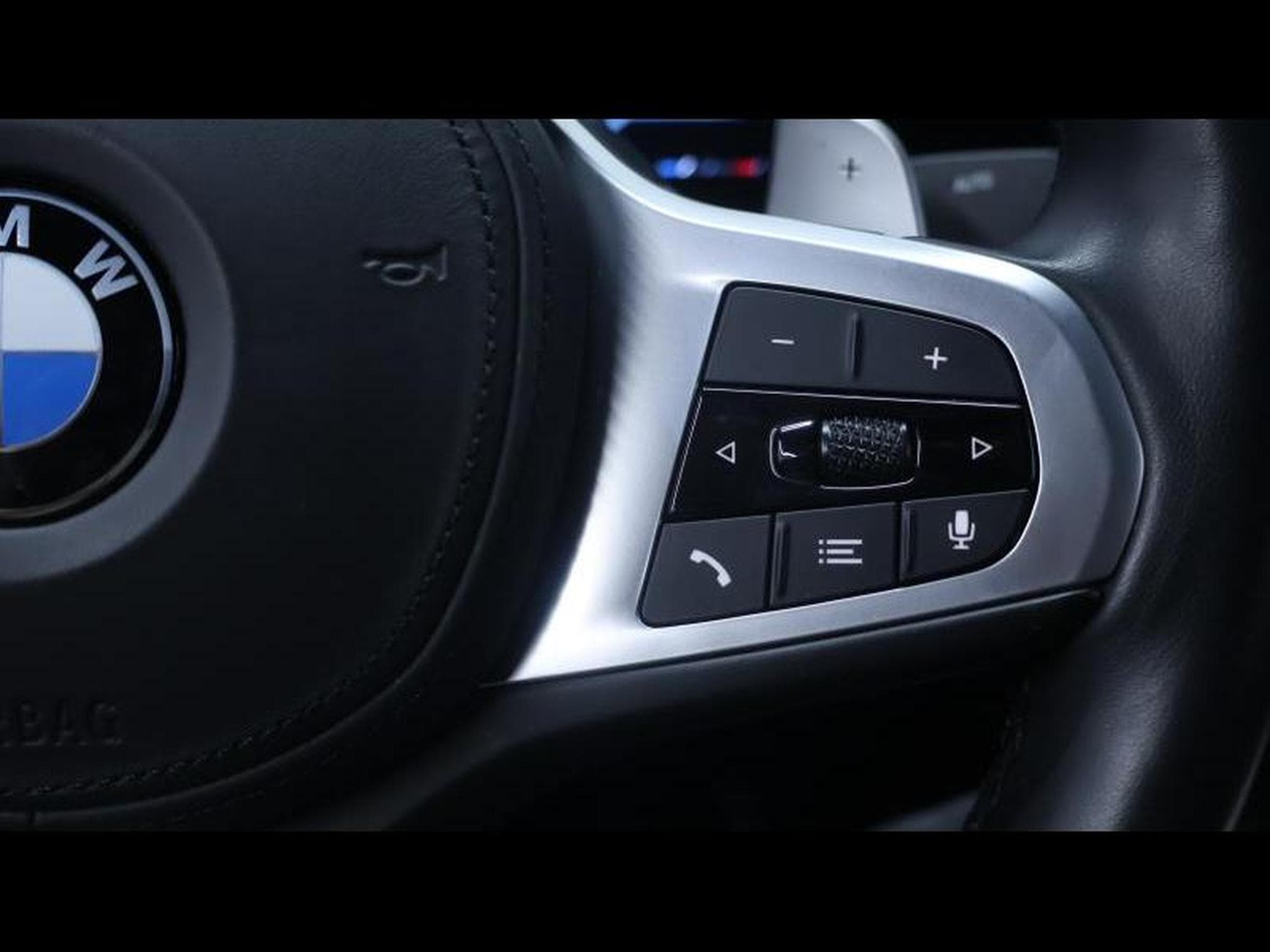 BMW 318 d M Sport Pro Steptronic (2023) - Photo 18