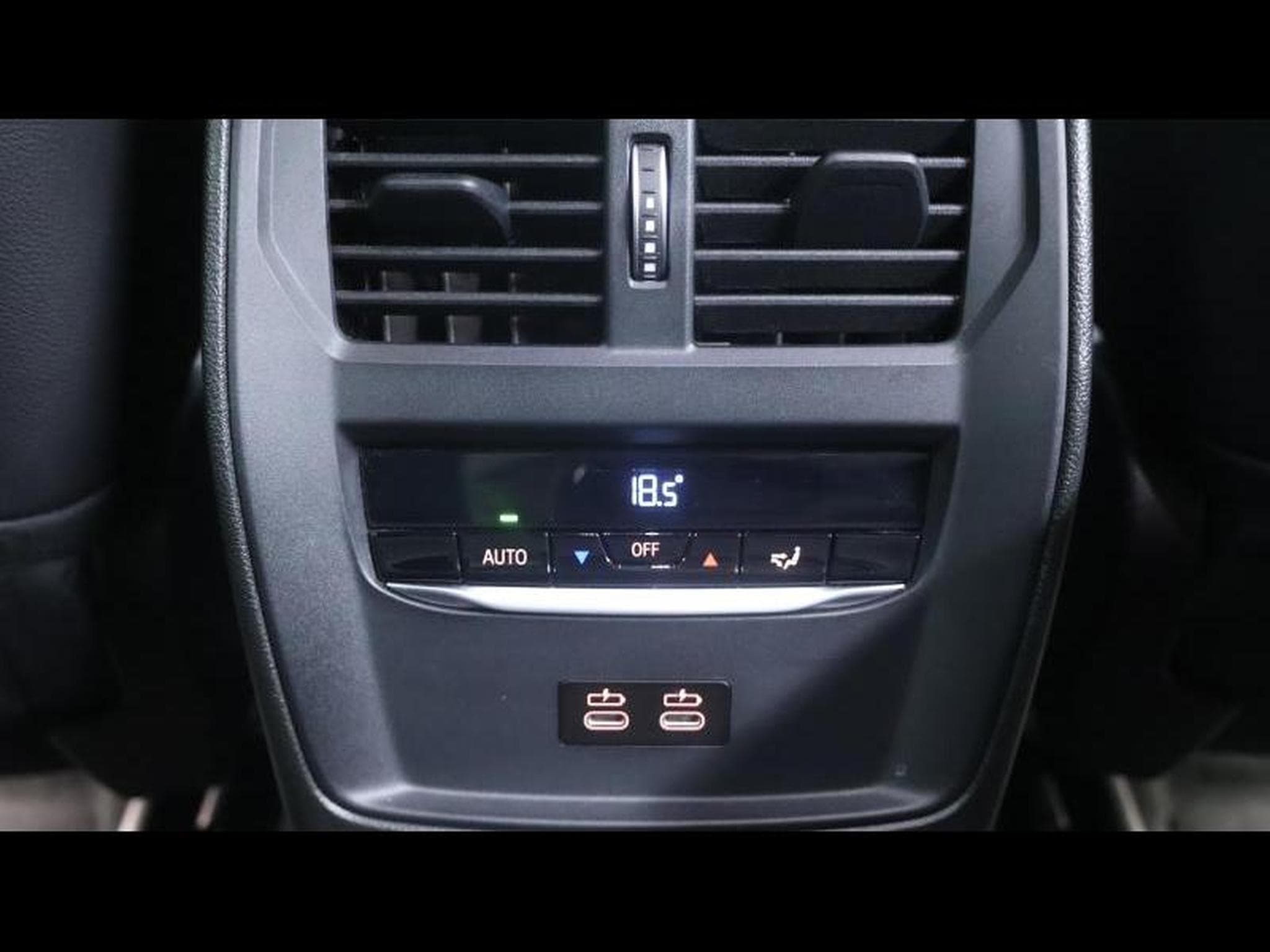 BMW 318 d M Sport Pro Steptronic (2023) - Photo 33