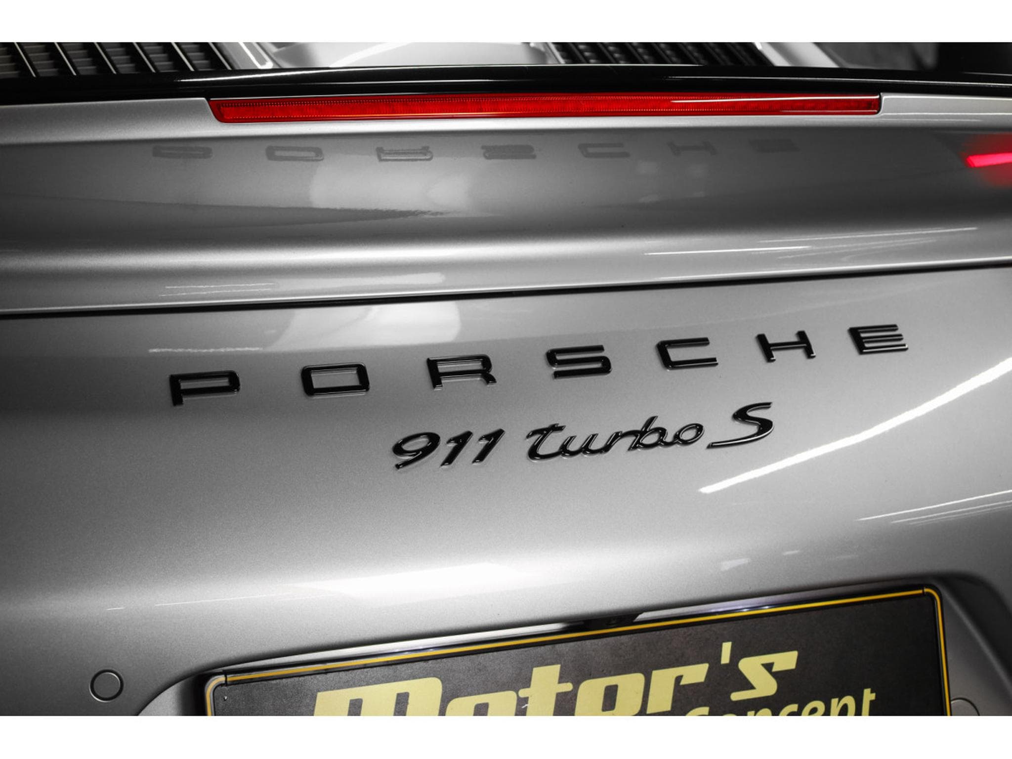 Porsche 911 .2 Turbo S Coupé PDK - Kit Aéro (2017) - Photo 28