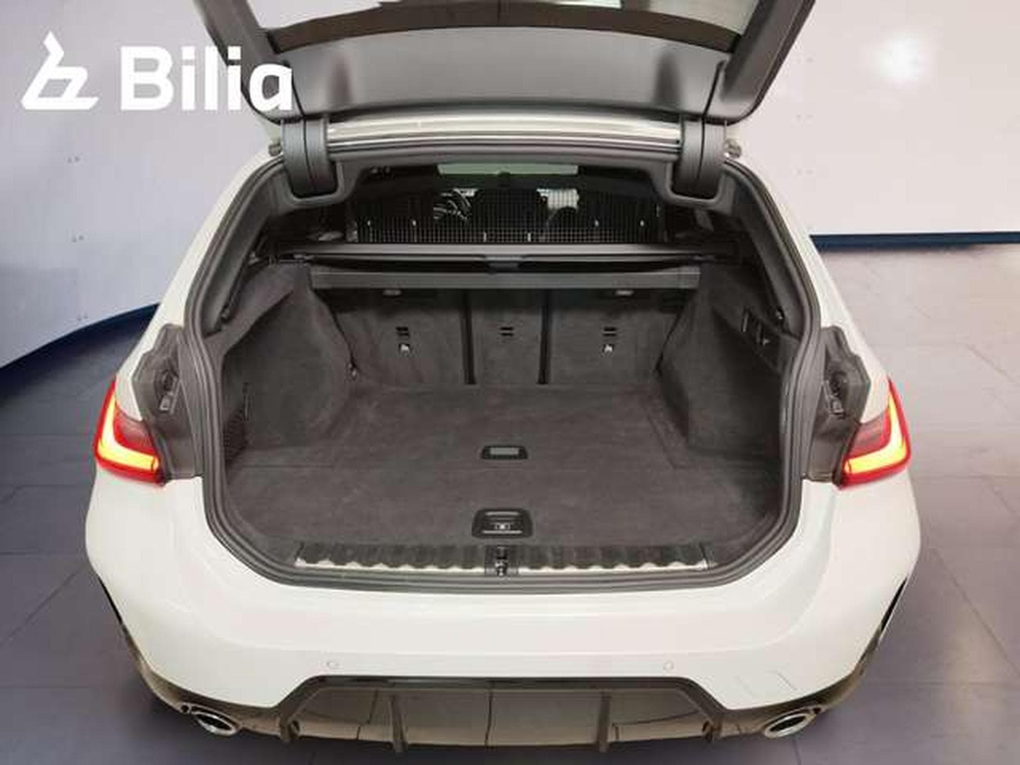 BMW 320 d xDrive DAB LED (2024) - Photo 9