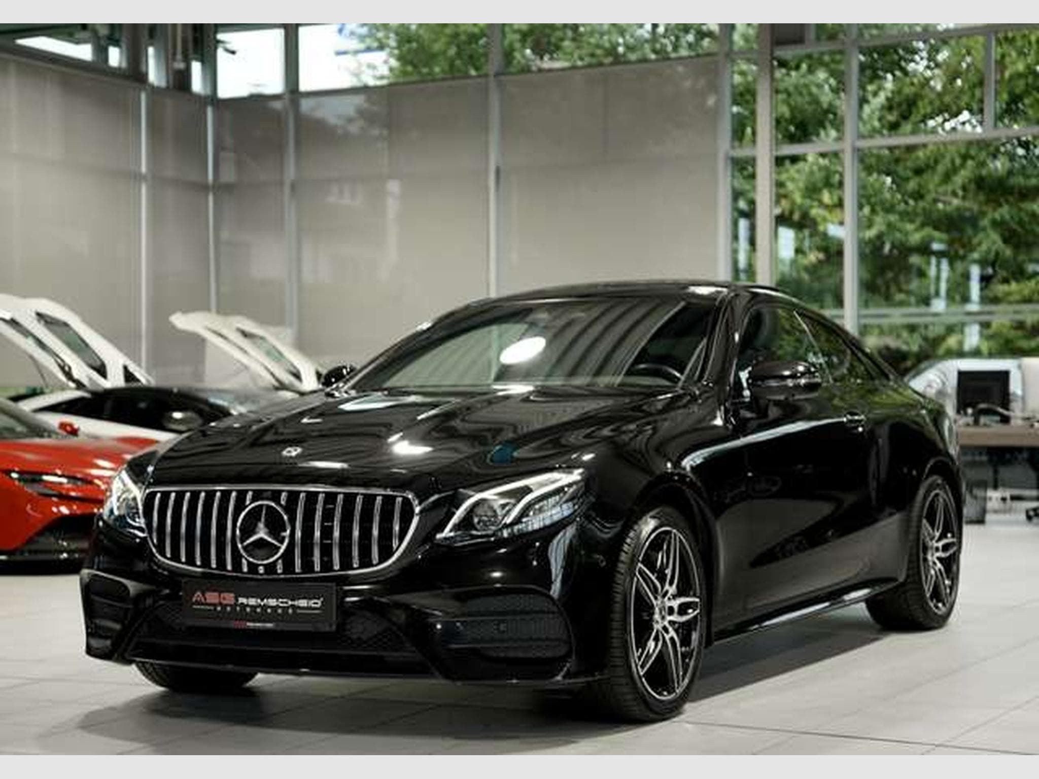 Mercedes E 450 4M Coupé AMG Line *2.H *19 *Pano*HUD*360° (2019) - Photo 4