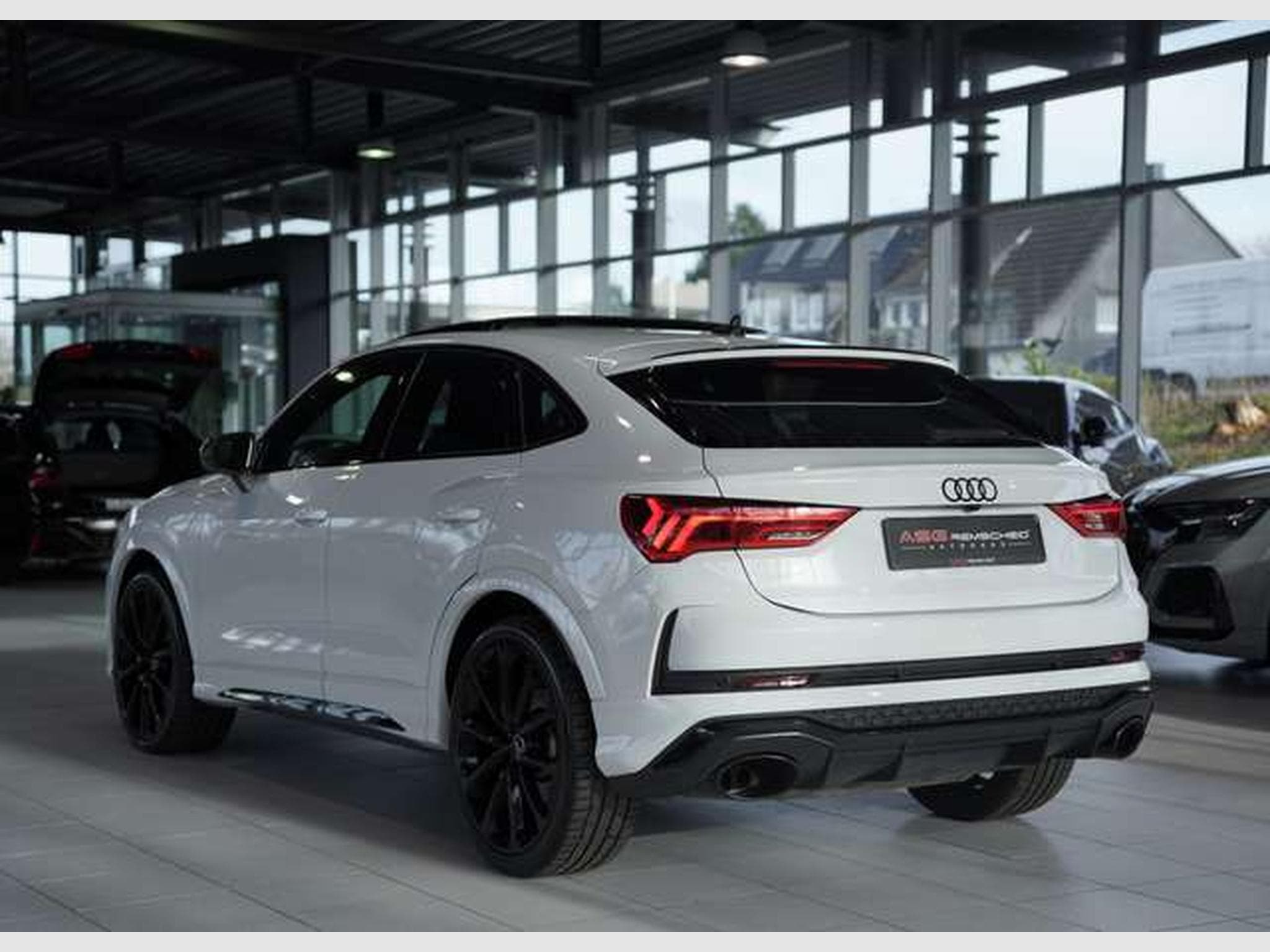 Audi RSQ3 q. Sportback 2.H *21 *RS-AGA *Schale *Pano (2022) - Photo 10