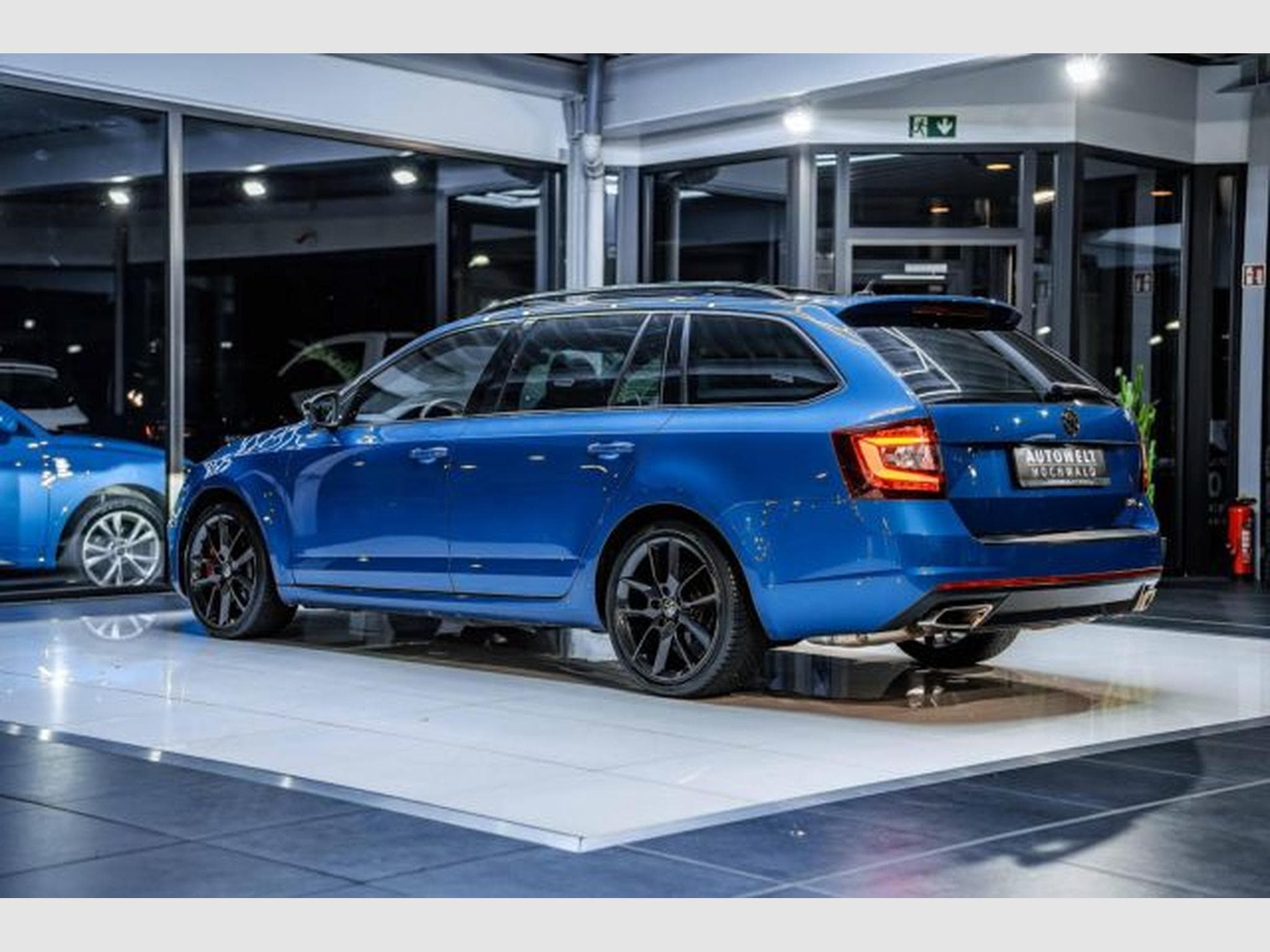 Skoda Octavia Octavia RS 2.0 TSI DSG NAVI LED AHK PANO Canton (2018) - Photo 11