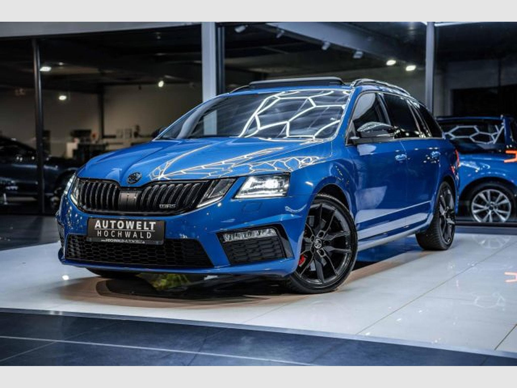Skoda Octavia Octavia RS 2.0 TSI DSG NAVI LED AHK PANO Canton (2018) - Photo 2