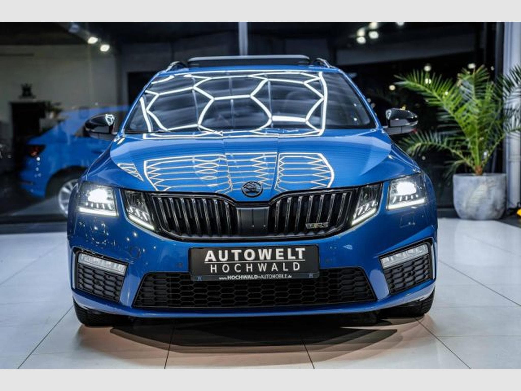 Skoda Octavia Octavia RS 2.0 TSI DSG NAVI LED AHK PANO Canton (2018) - Photo 5