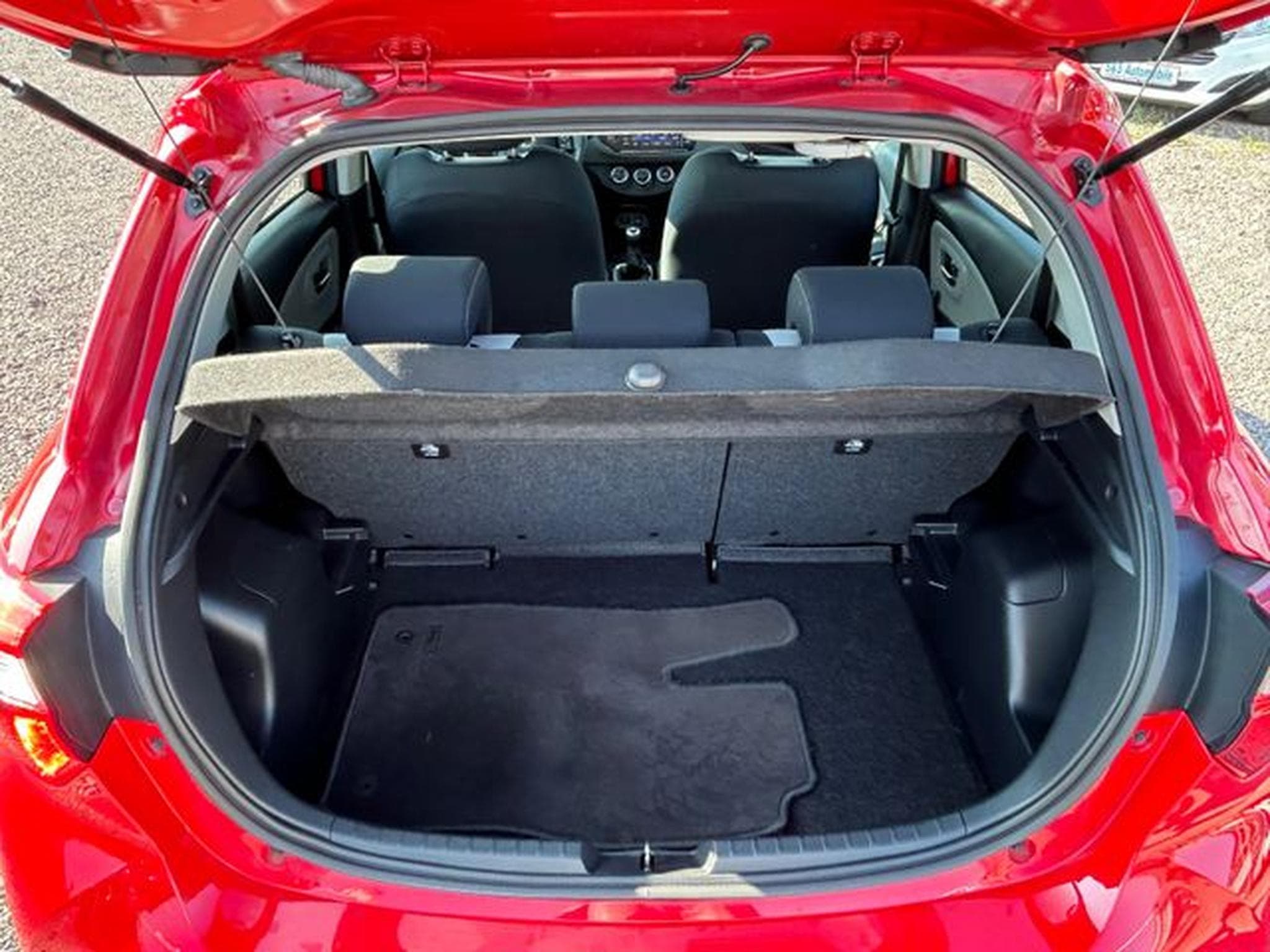Toyota Yaris Yaris Comfort *Kamera*Bluetooth*MFL*Euro6* (2018) - Photo 16