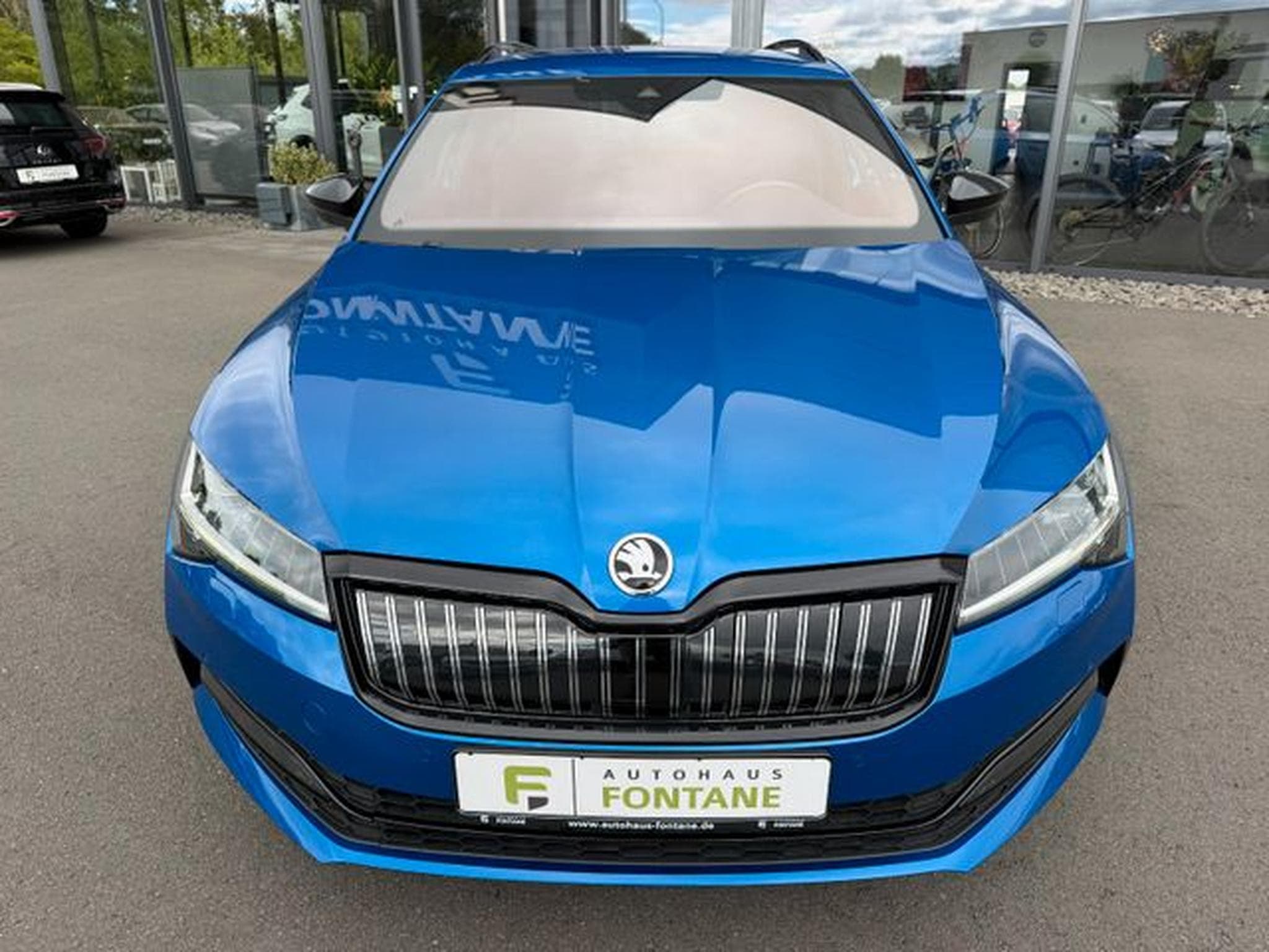Skoda Superb Superb 1,4TSi PlugIn Kombi Sportline iV AHK Sthz (2021) - Photo 2