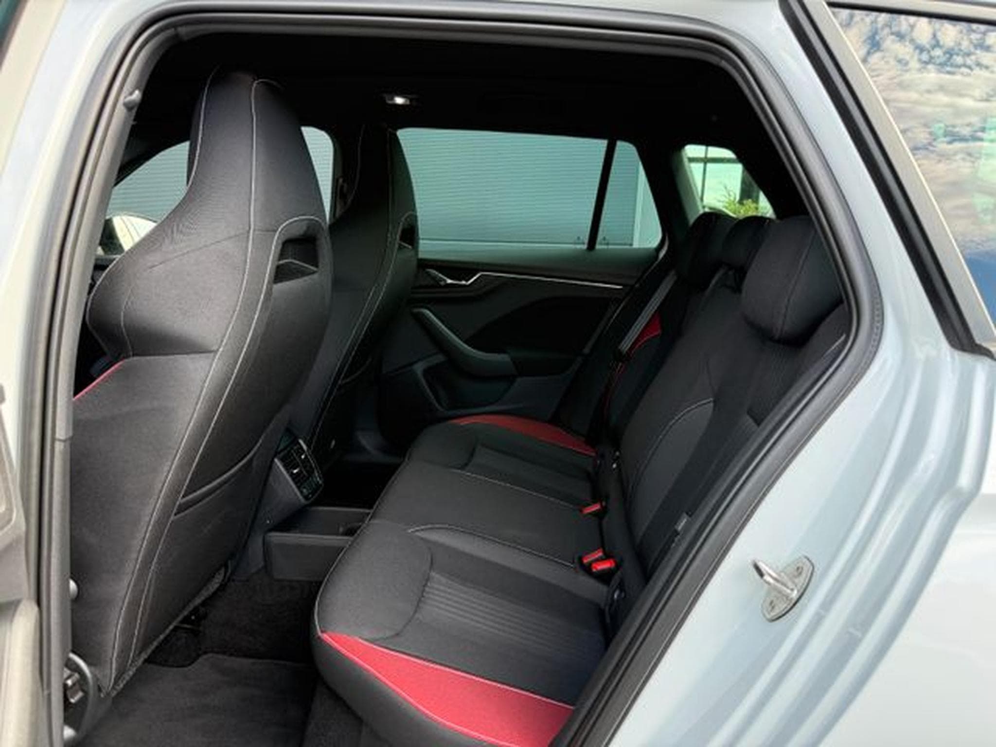 Skoda Kamiq Kamiq Monte Carlo DSG 18" Navi AHK VC ACC (2023) - Photo 12