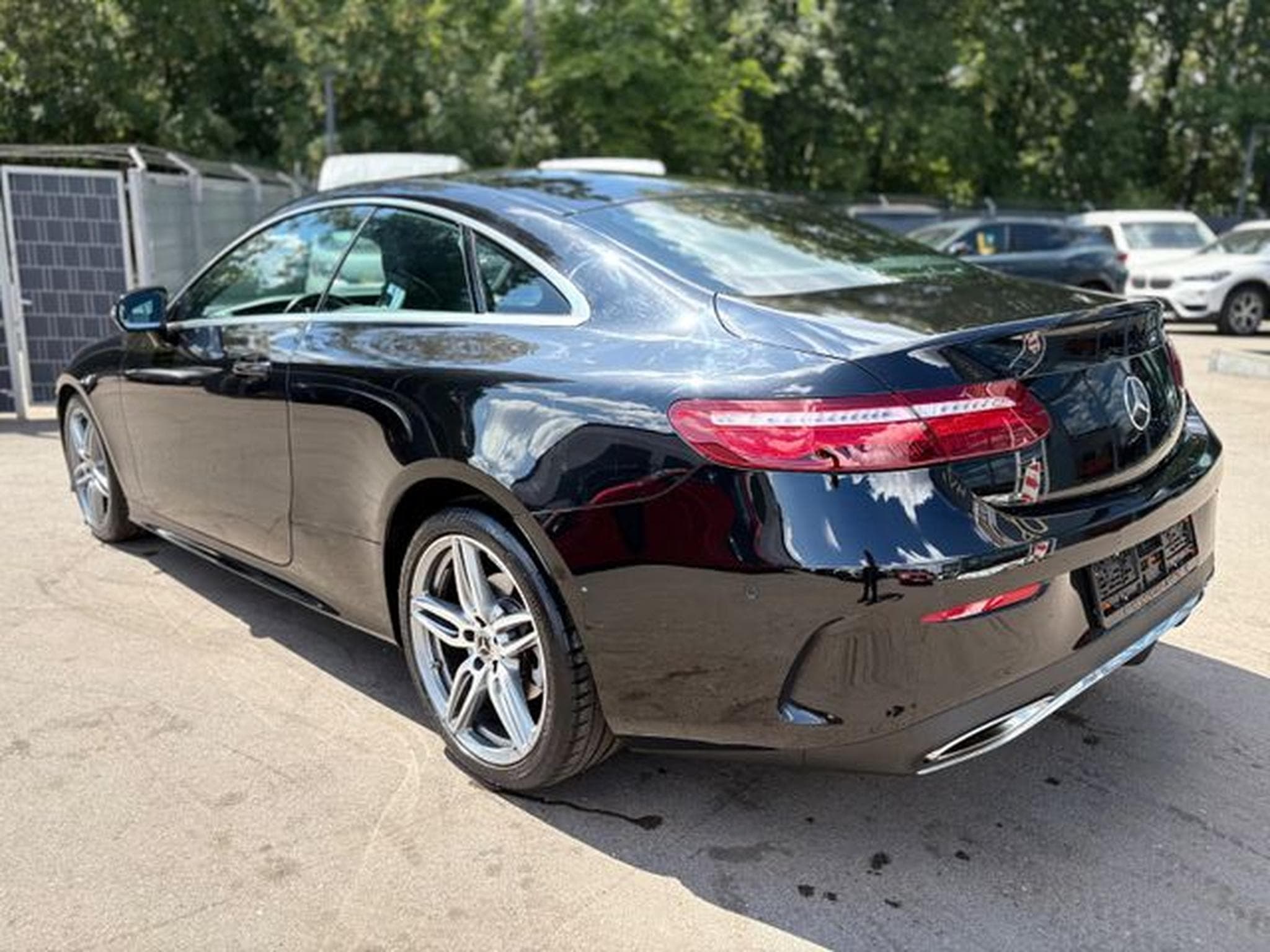 Mercedes E 300 E 300 COUPE *AMG-LINE*PANO*LED*BURMESTER* (2018) - Photo 10