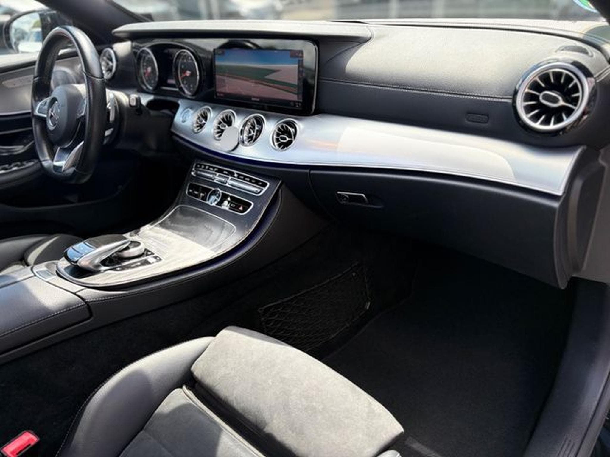 Mercedes E 300 E 300 COUPE *AMG-LINE*PANO*LED*BURMESTER* (2018) - Photo 15
