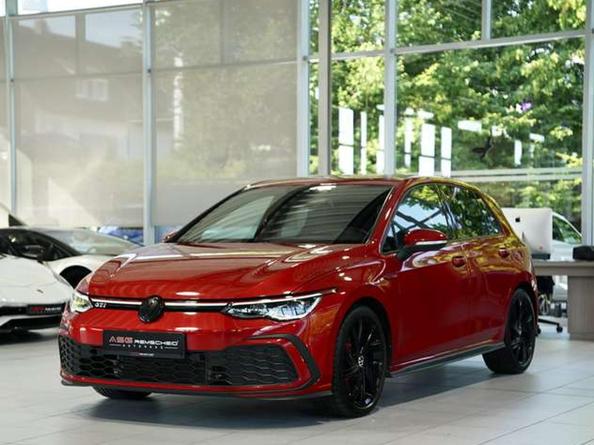 VW Golf GTI 2.0 TSI 2.Hand *Kamera *H-UP *Matrix (2022) - Photo 4