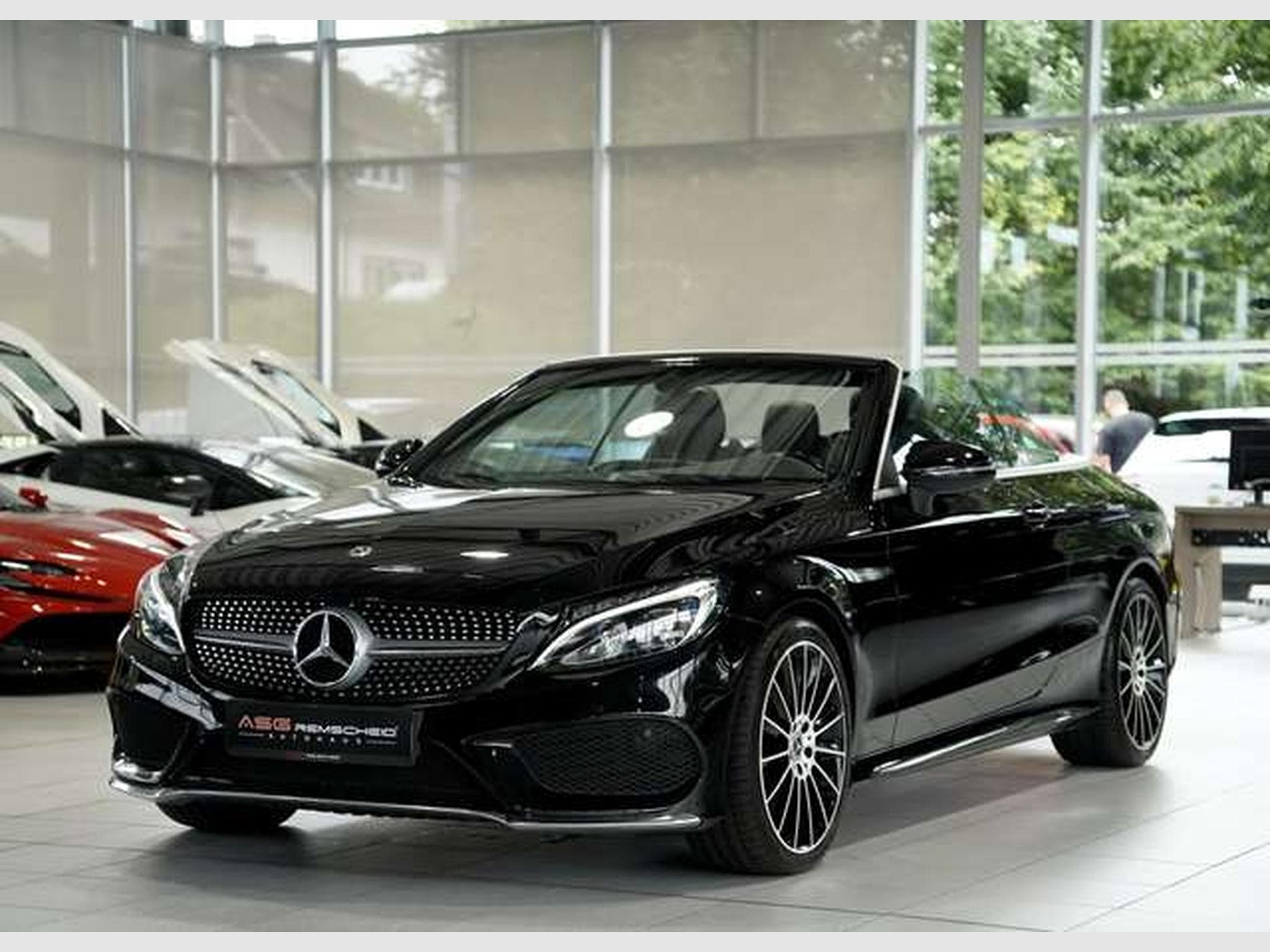 Mercedes C 300 Cabrio AMG Line *2.H *AHK *Kamera *Navi (2018) - Photo 4