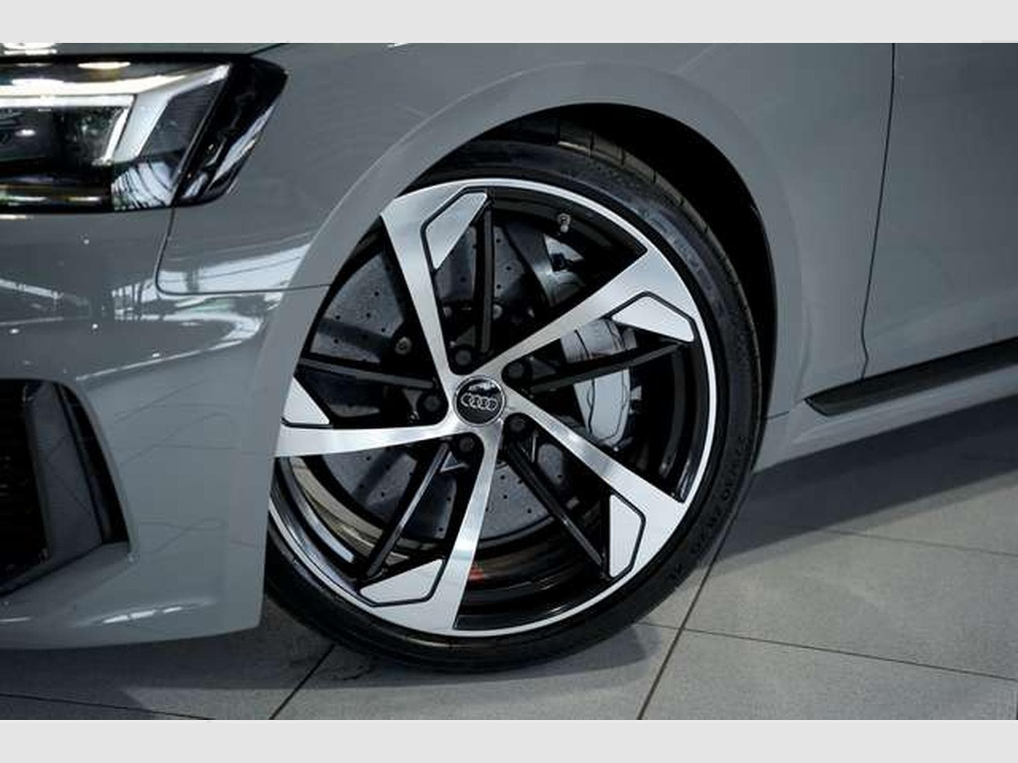 Audi RS5 Coupé q. *RS-AGA *Carbon *Keramik *20 *B&O (2018) - Photo 3