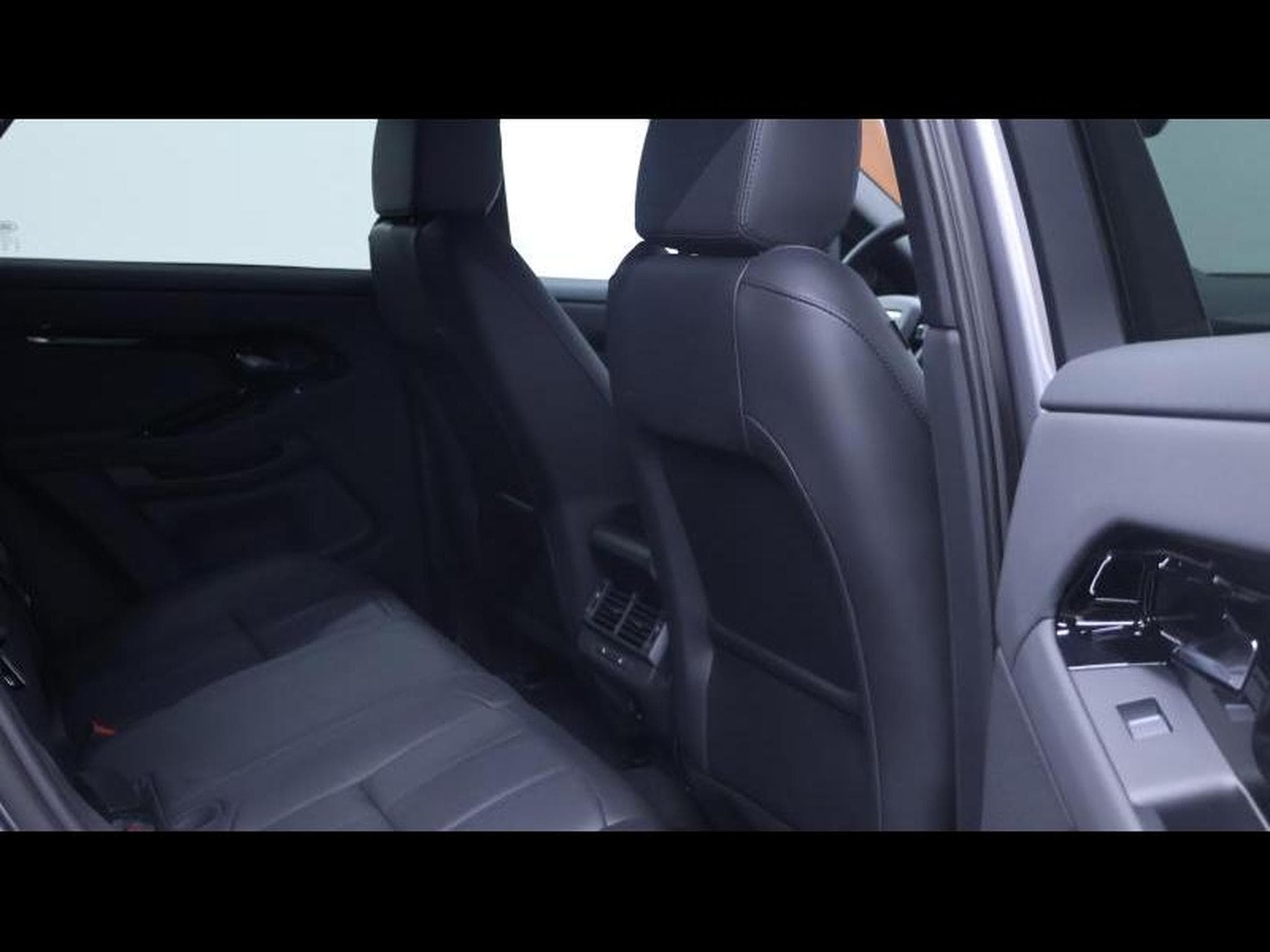 Land-Rover Range Rover Evoque P160 S FWD Auto (2025) - Photo 12