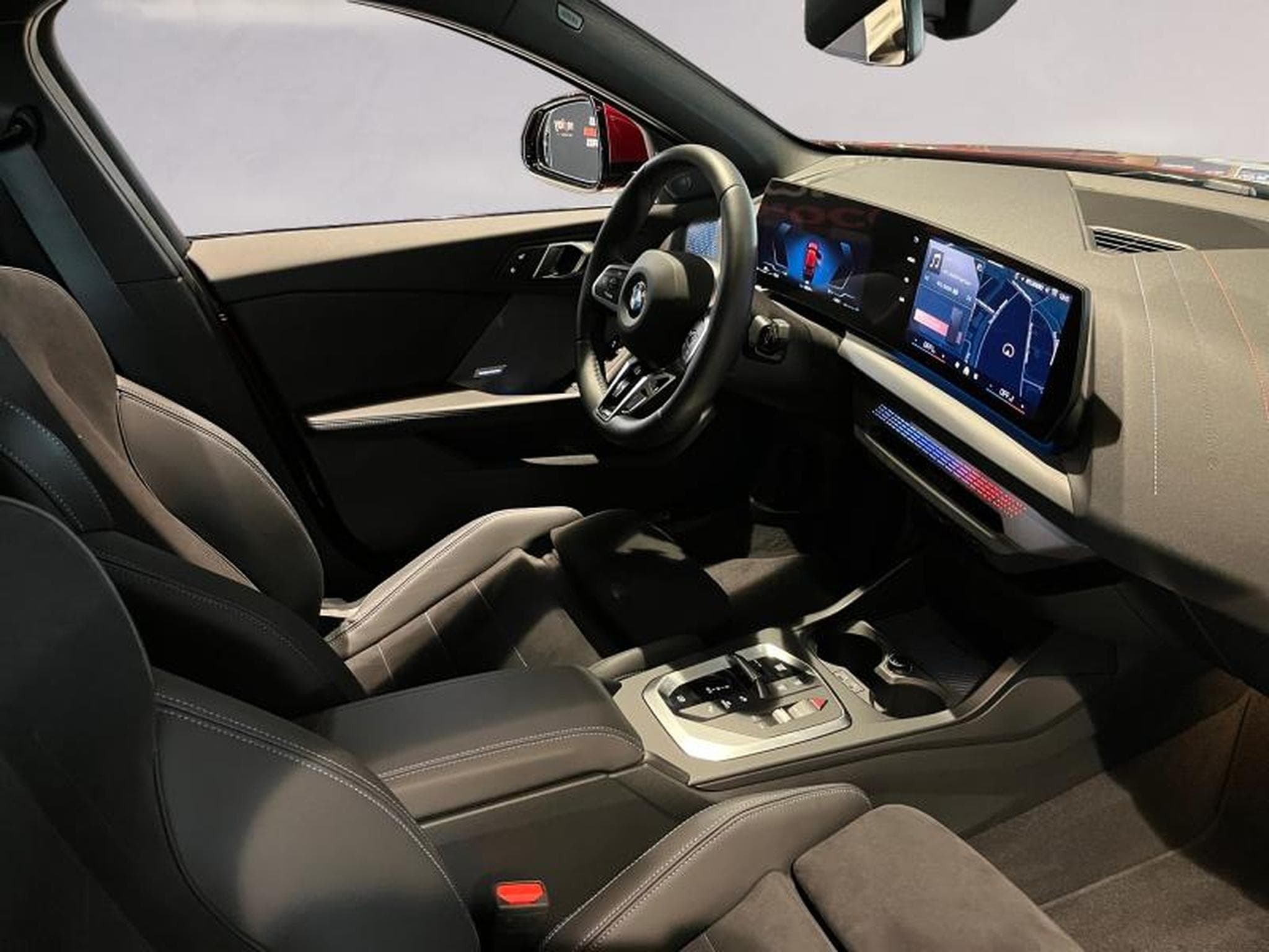 BMW 120 120 Hatch M Sport (2025) - Photo 12