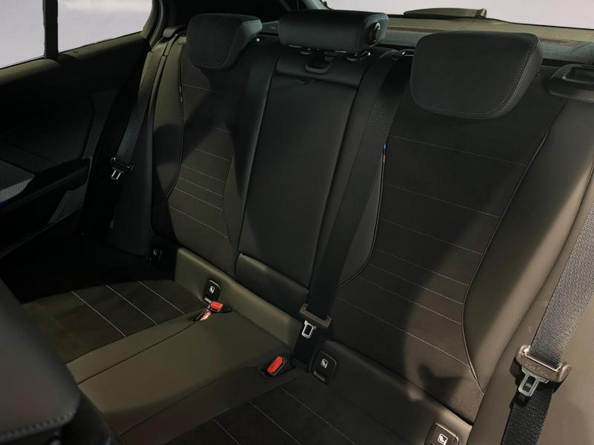 BMW 120 120 Hatch M Sport (2025) - Photo 13