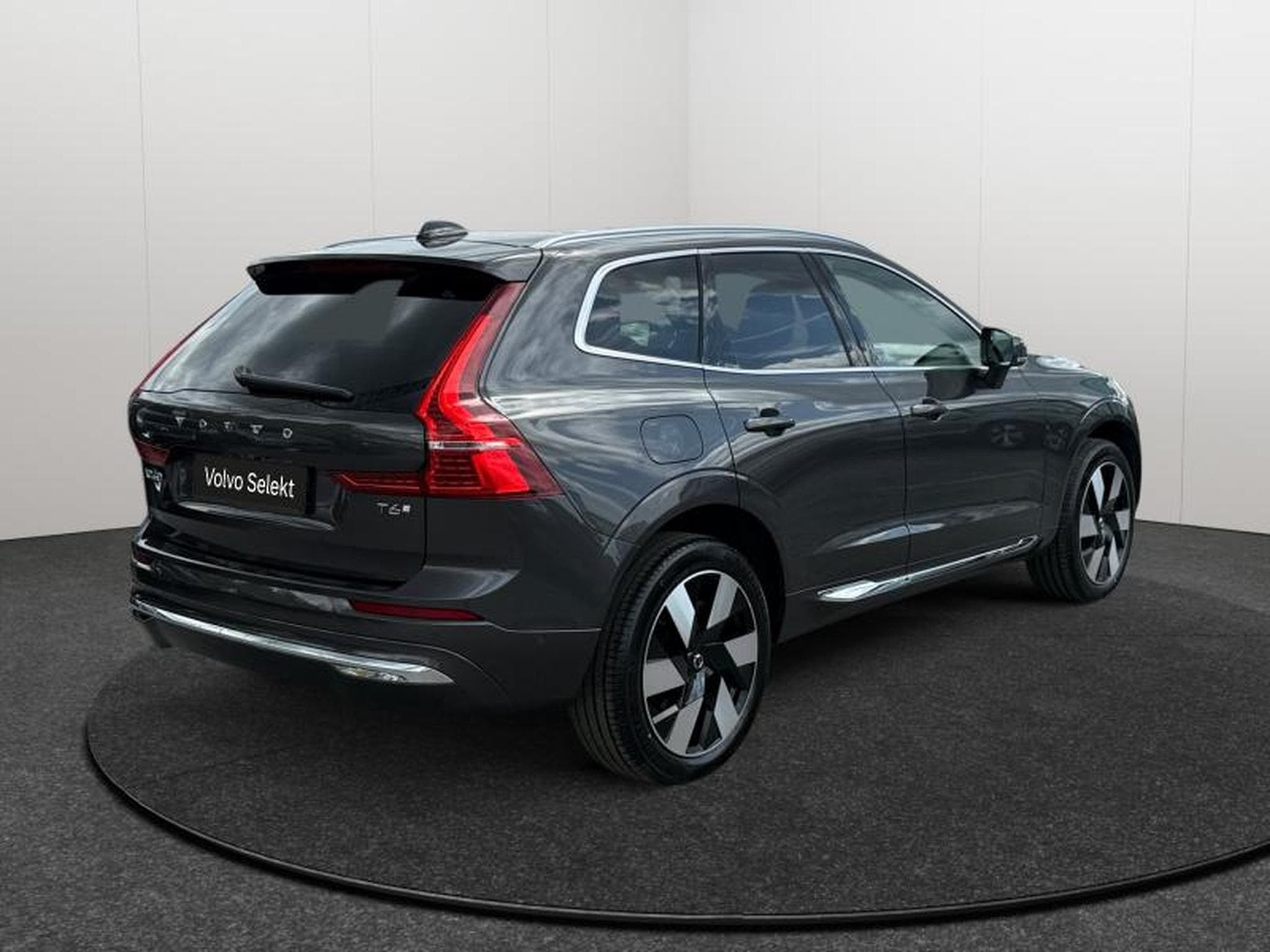 Volvo XC60 T6 Ultra Bright / Hybride BOWERS WILKINS  KIT HIVER INCLUS (2025) - Photo 2