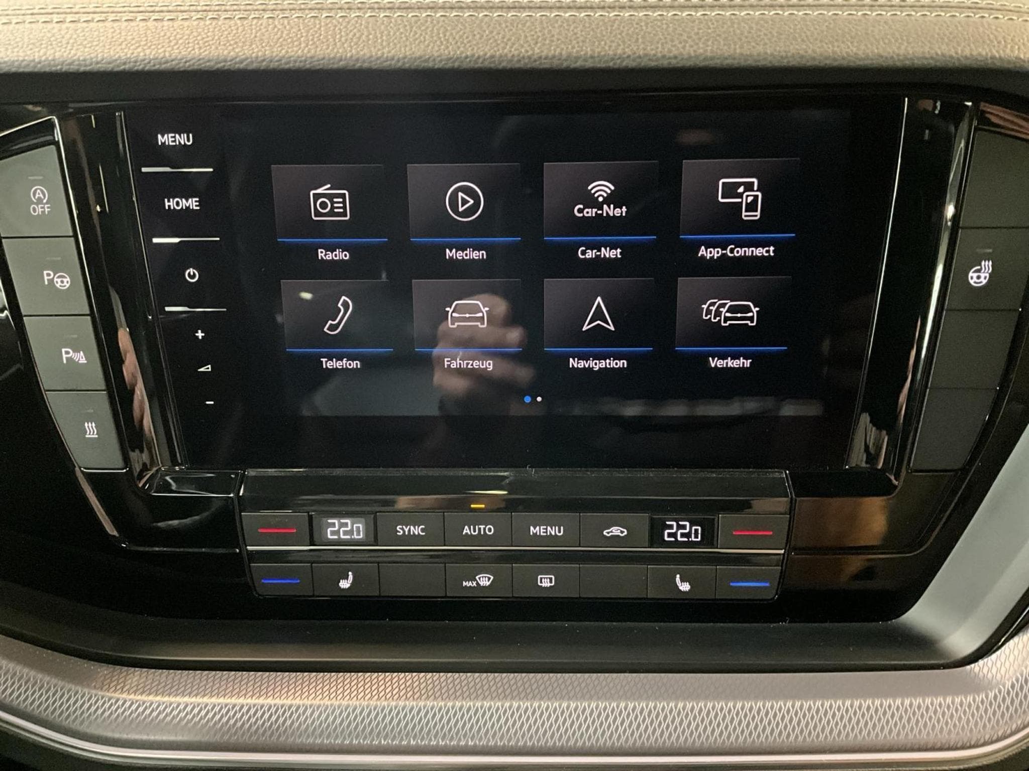 VW Touareg R-Line+V6+Black-Style+4M+Pano+Stand-H+Luft. (2019) - Photo 13
