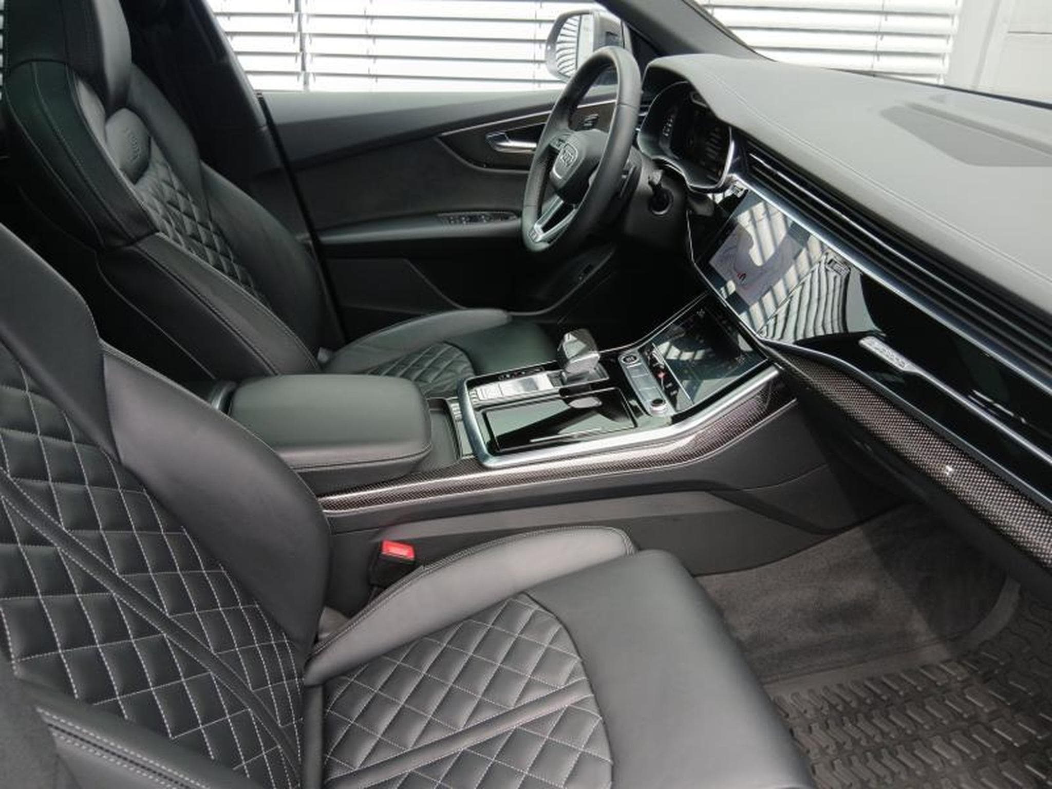 Audi Q8 50 TDI quattro tiptronic (2023) - Photo 10