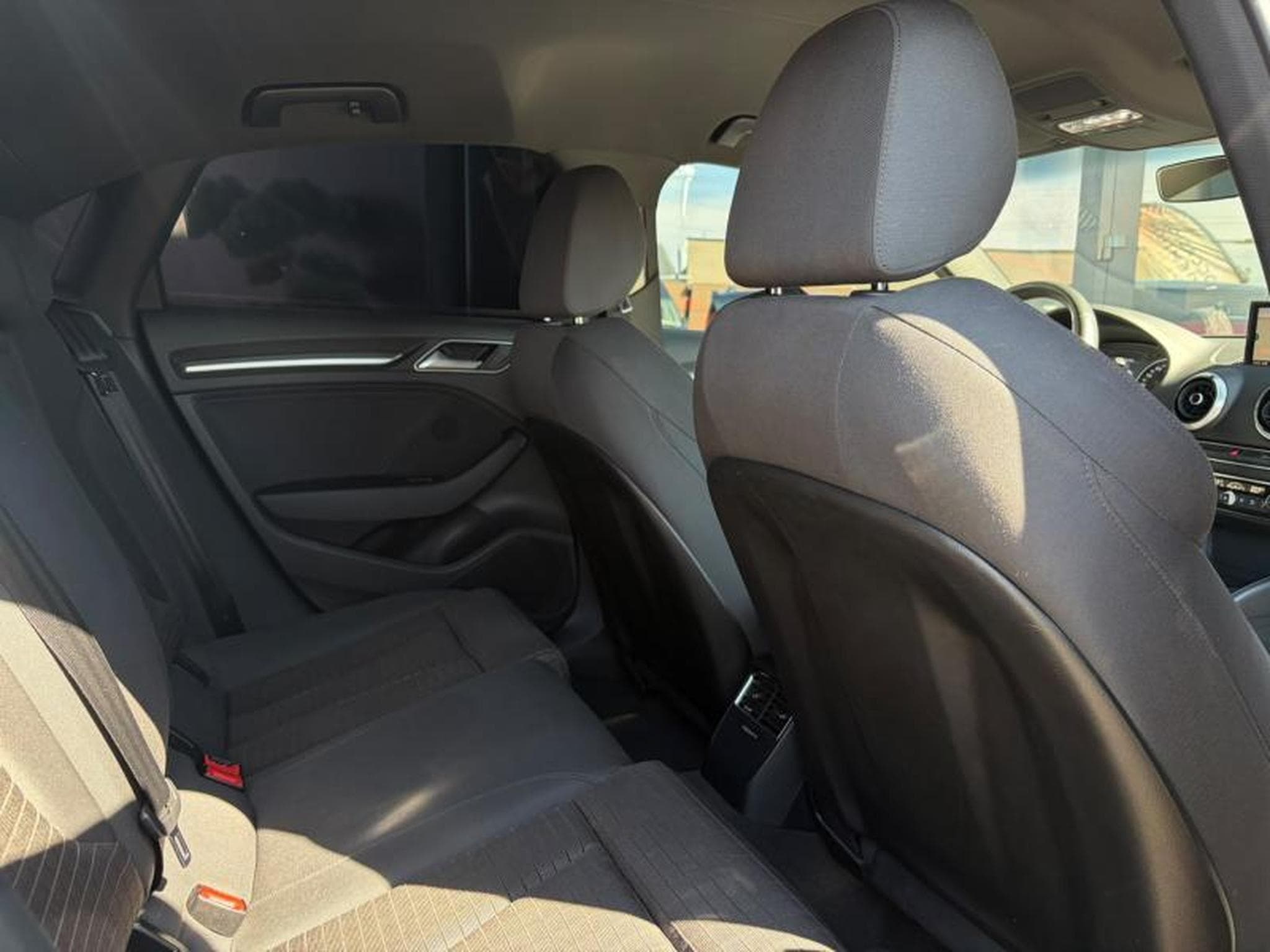 Audi A3 Berline Sport BVA/GPS/Sièges Chauffant (2019) - Photo 15