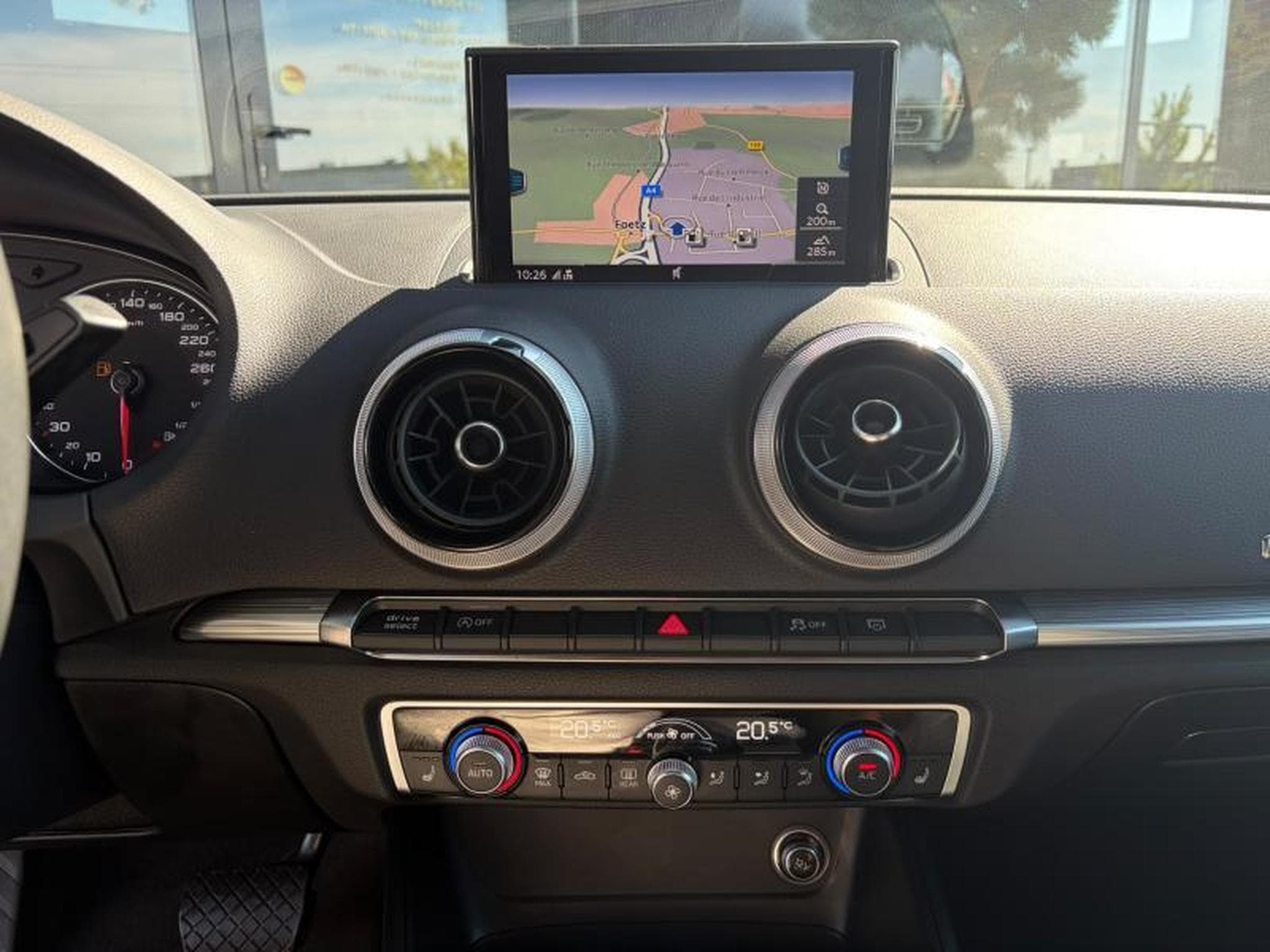 Audi A3 Berline Sport BVA/GPS/Sièges Chauffant (2019) - Photo 7