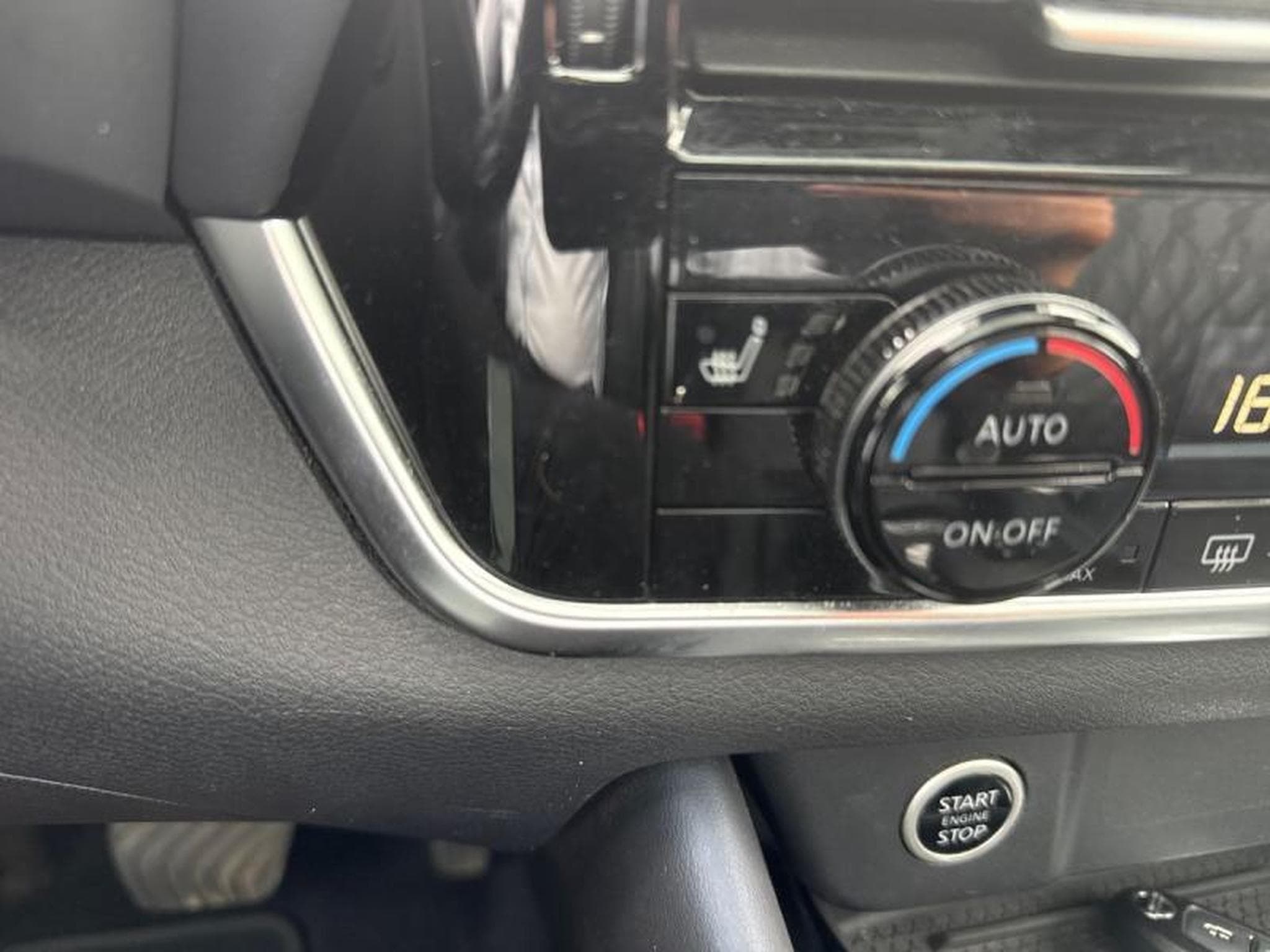 Nissan Qashqai TEKNA (2021) - Photo 21