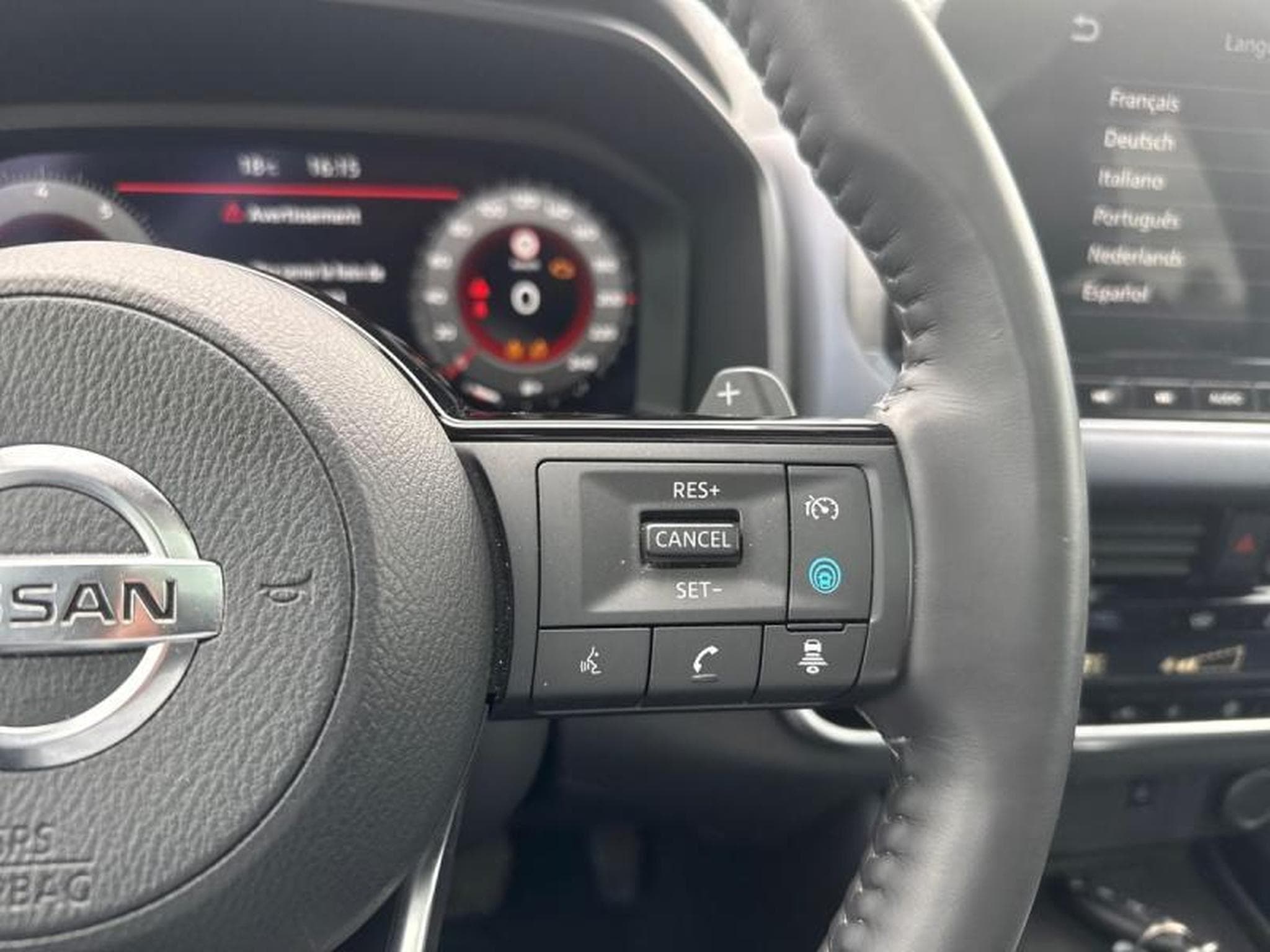 Nissan Qashqai TEKNA (2021) - Photo 23