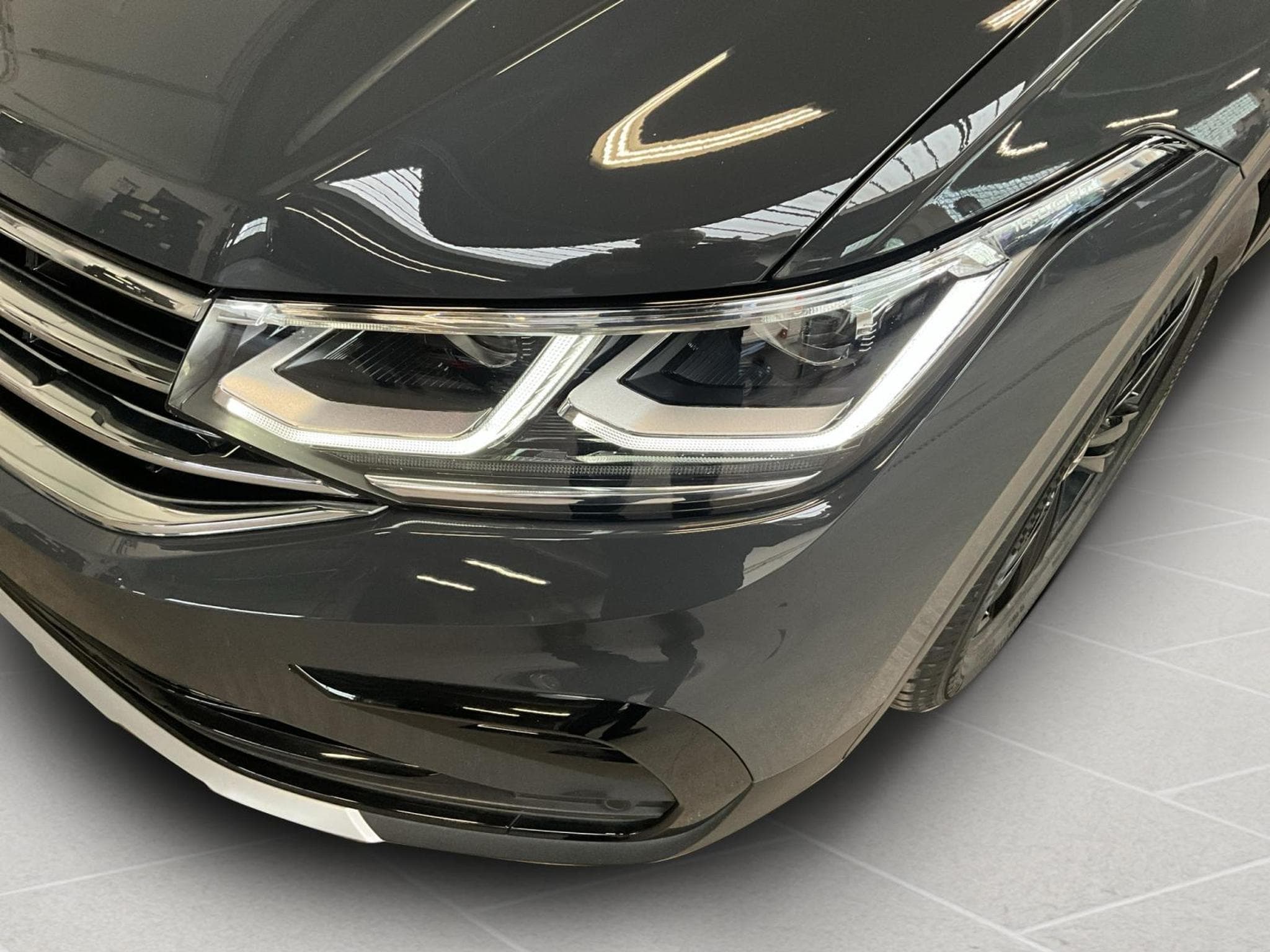 VW Tiguan Life-Urban-Sport+DSG+LED+RearView (2024) - Photo 9