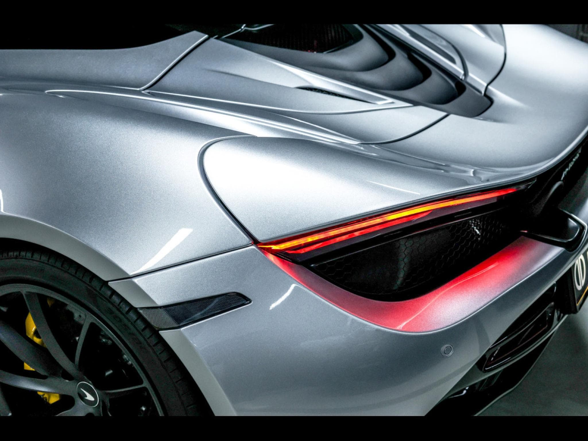 McLaren 720S SPIDER 4.0 V8 720 – PACK STEALTH - FULL XPEL - SUPERNOVA SIL (2022) - Photo 21