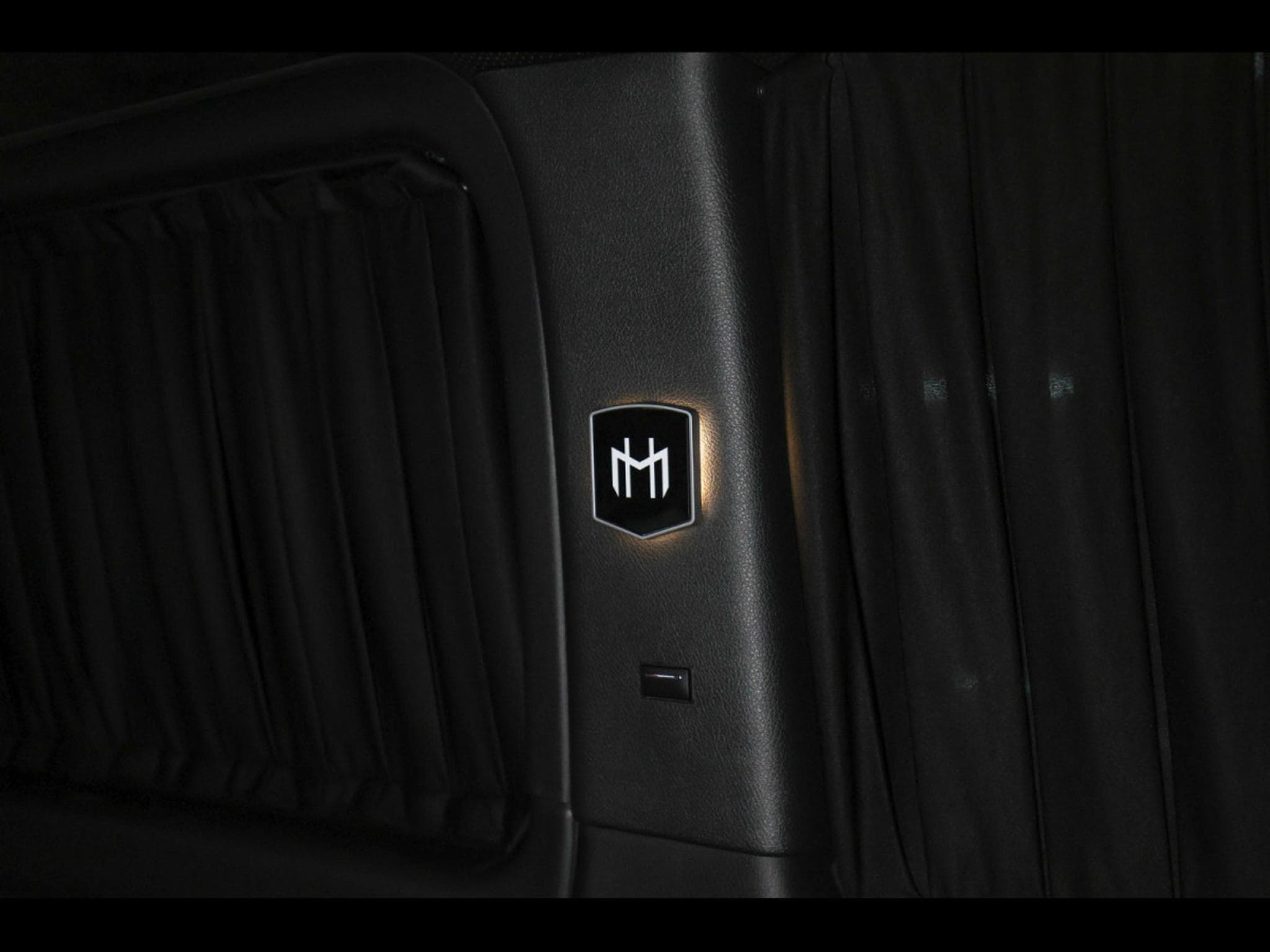 Mercedes V 300 d 4MATIC EXTRALANG AMG-LINE – MH VIP DESIGN (2021) - Photo 25