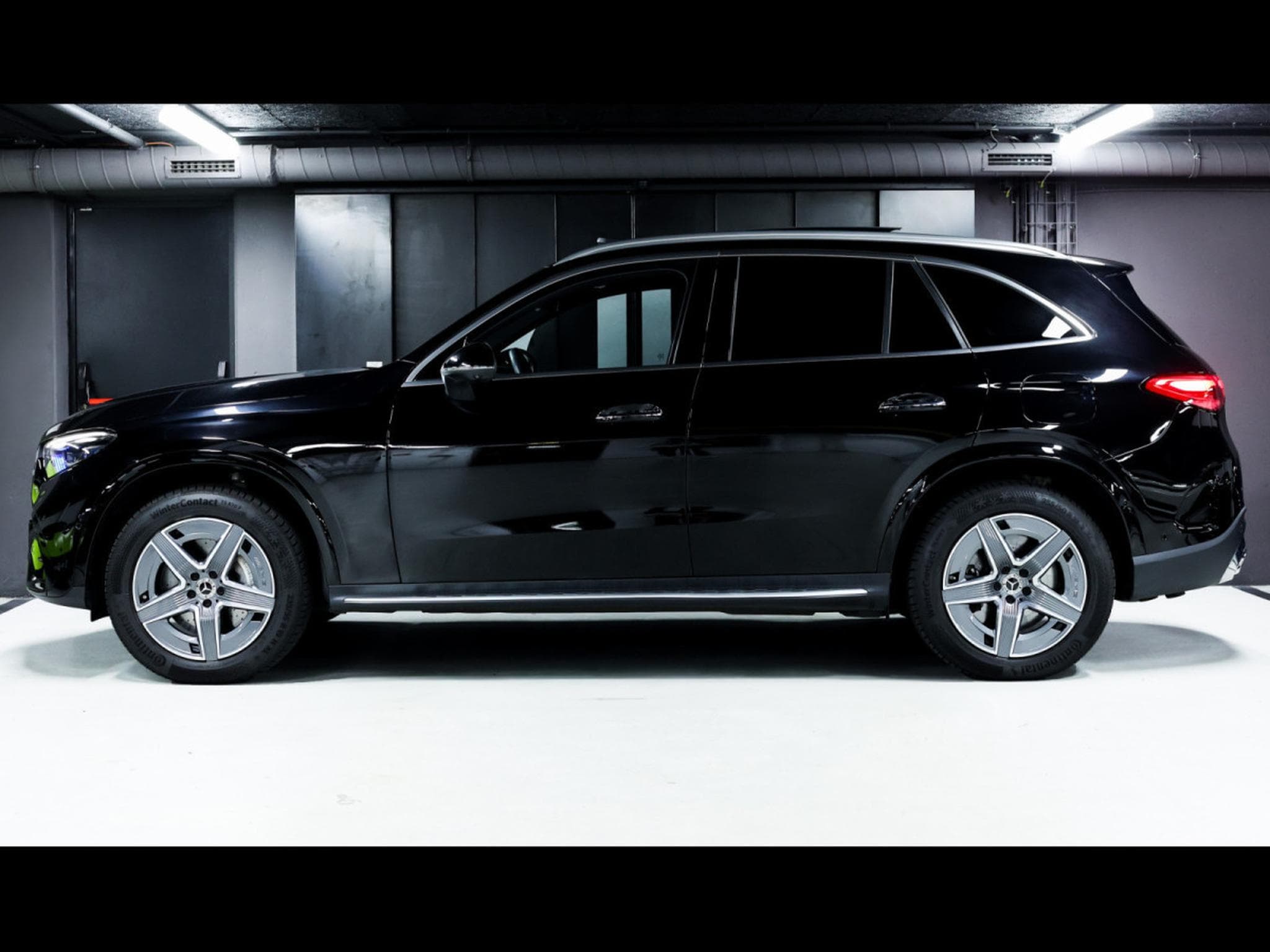 Mercedes GLC 300 DE AMG LINE 4MATIC – PACK PREMIUM PLUS (2023) - Photo 2
