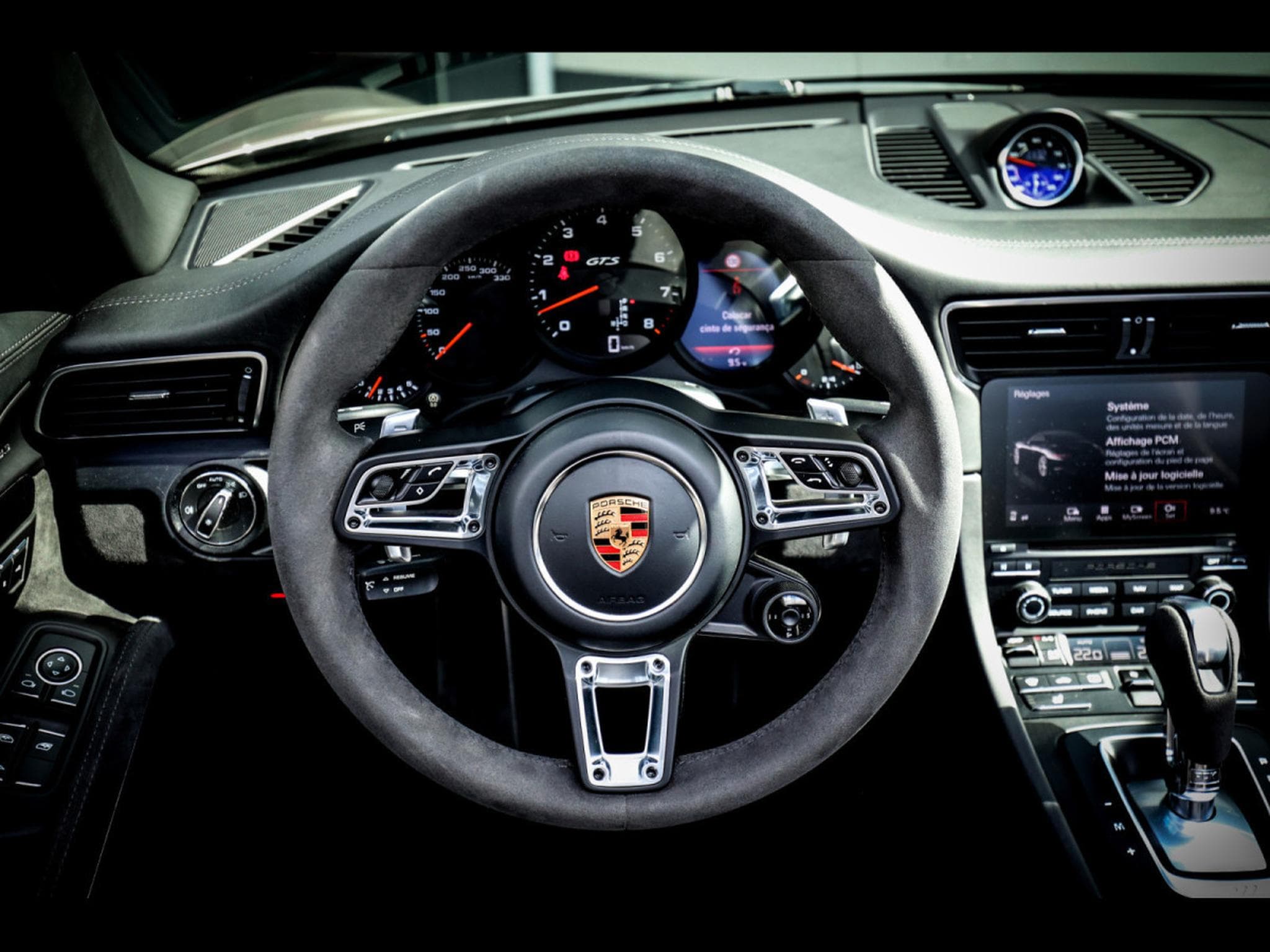 Porsche 911 (991.2) CARRERA GTS CABRIOLET PDK – PORSCHE APPROVED 01/2027 (2018) - Photo 11