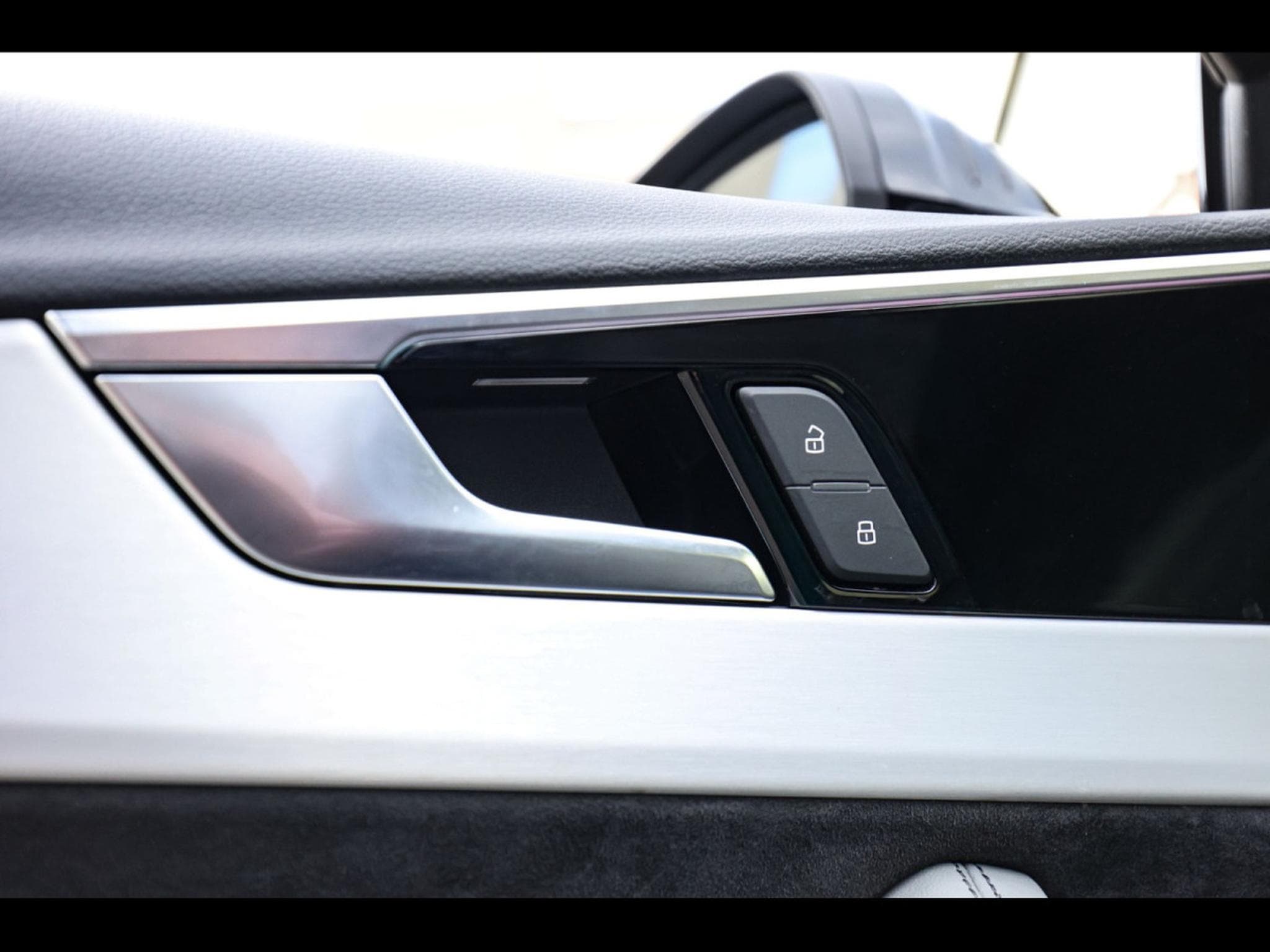 Audi S4 AVANT 3.0 TDI QUATTRO TIPTRONIC – PACK BLACK - NAVARRE BLUE (2023) - Photo 19