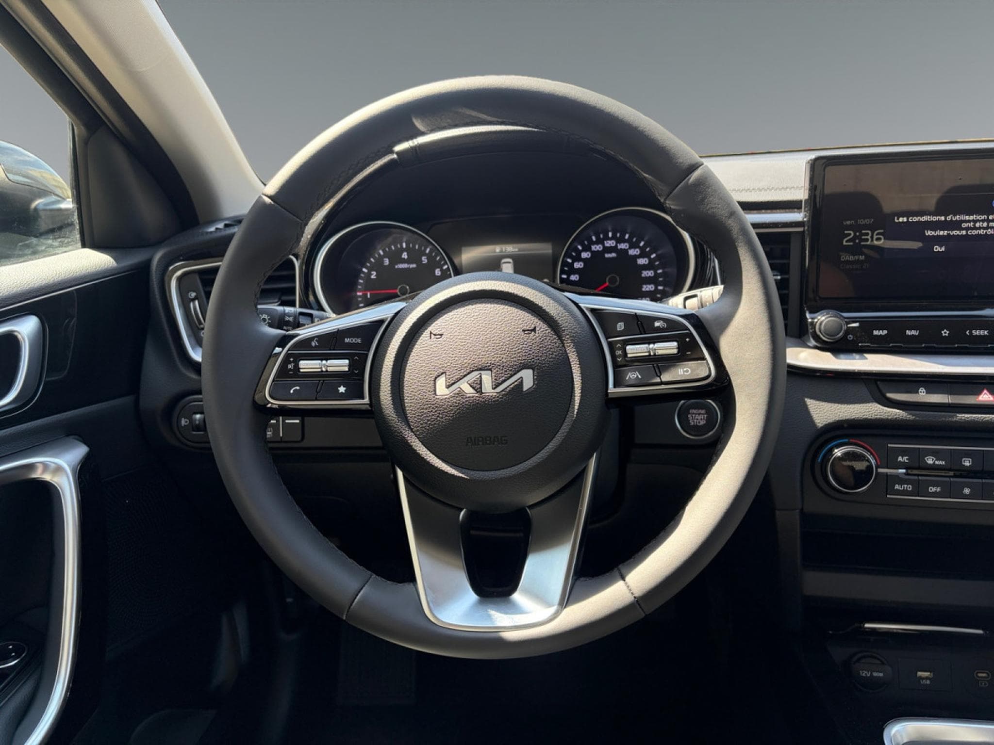 Kia Ceed Pulse 1.0 T-GDi 100 MT6 (2026) - Photo 11