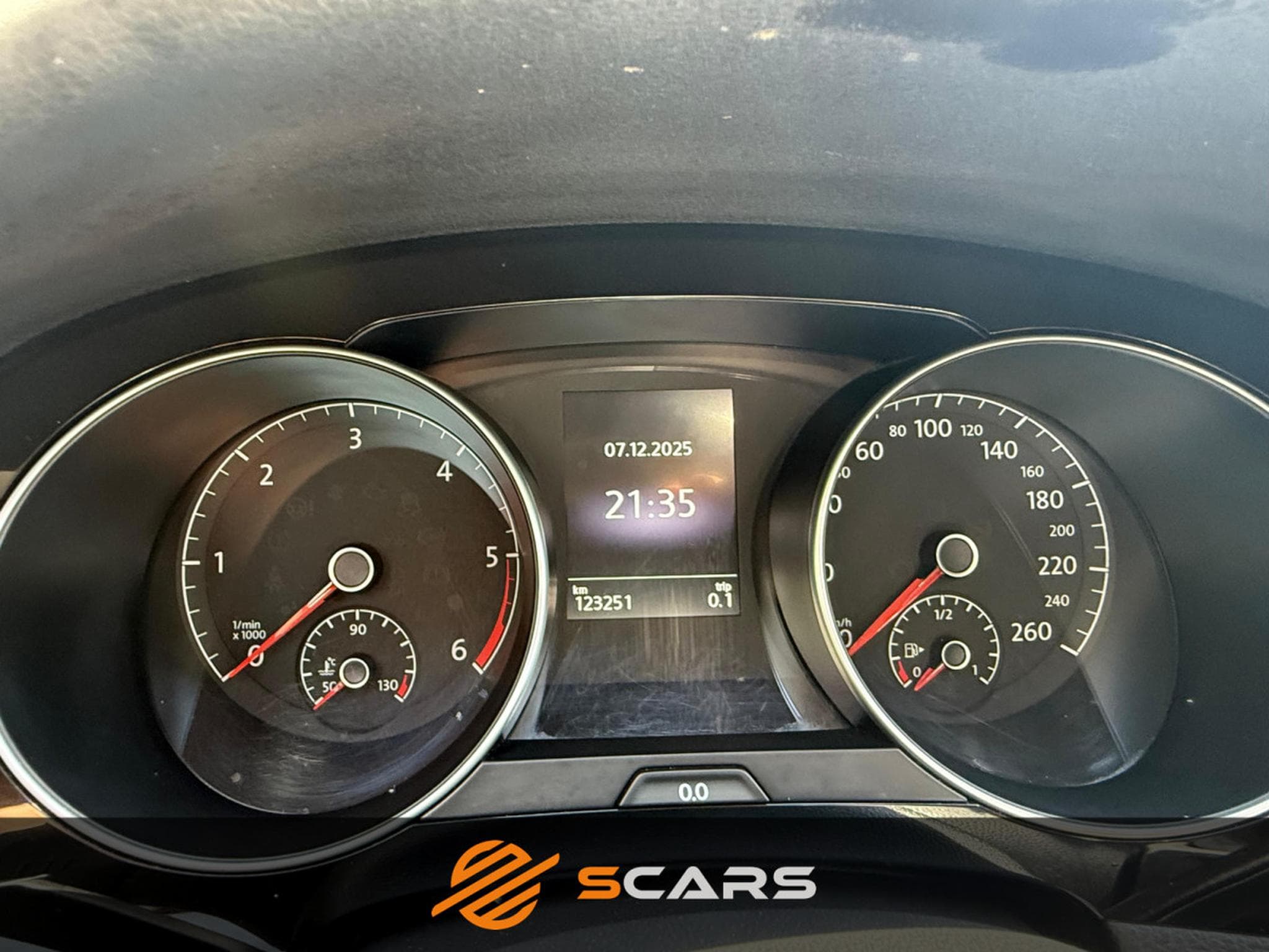 VW Golf 2.0 TDI 150CV DSG BLUEMOTION (2015) - Photo 11