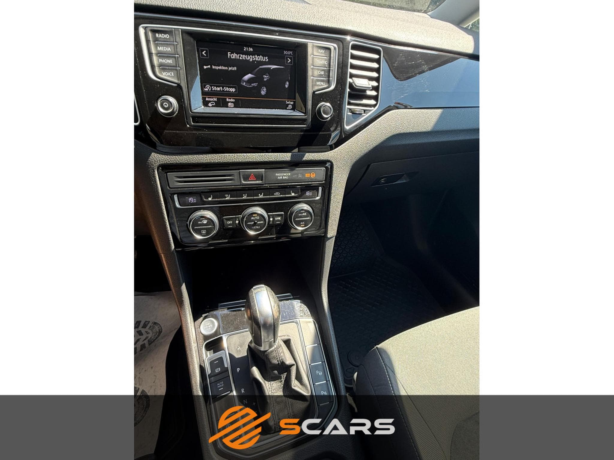 VW Golf 2.0 TDI 150CV DSG BLUEMOTION (2015) - Photo 12