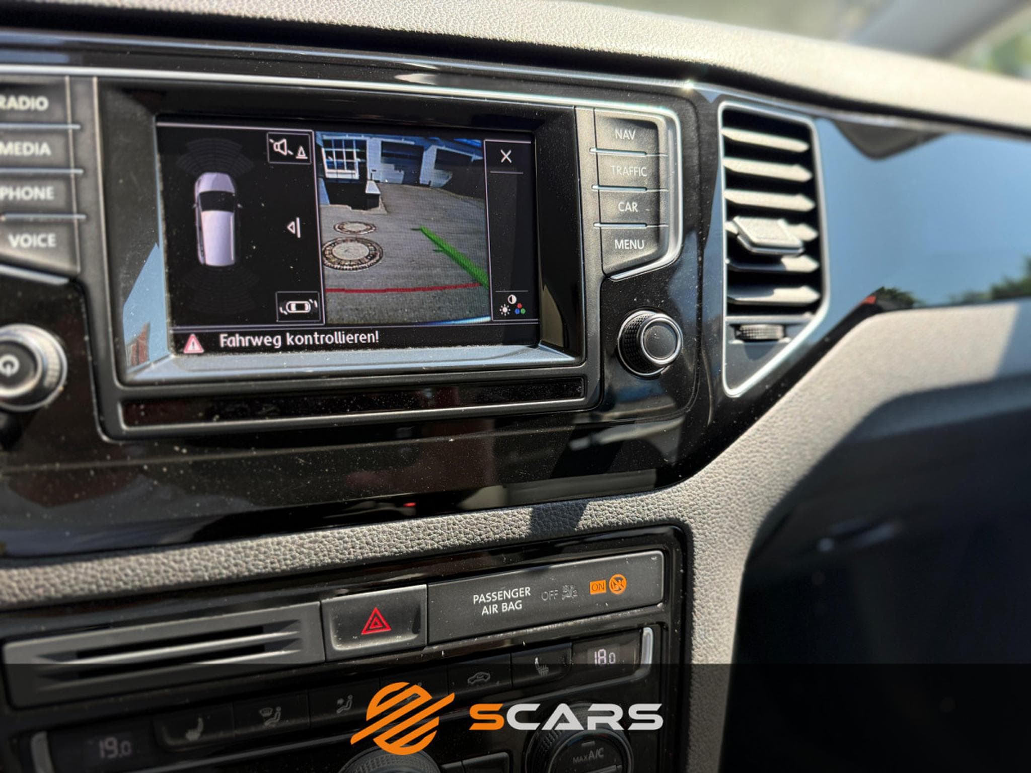 VW Golf 2.0 TDI 150CV DSG BLUEMOTION (2015) - Photo 13