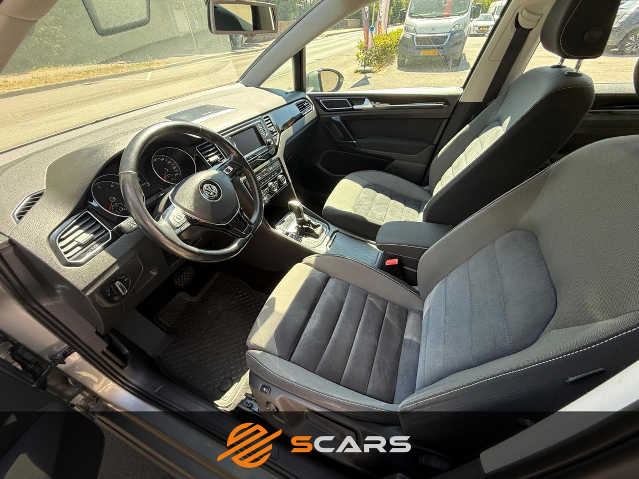 VW Golf 2.0 TDI 150CV DSG BLUEMOTION (2015) - Photo 6