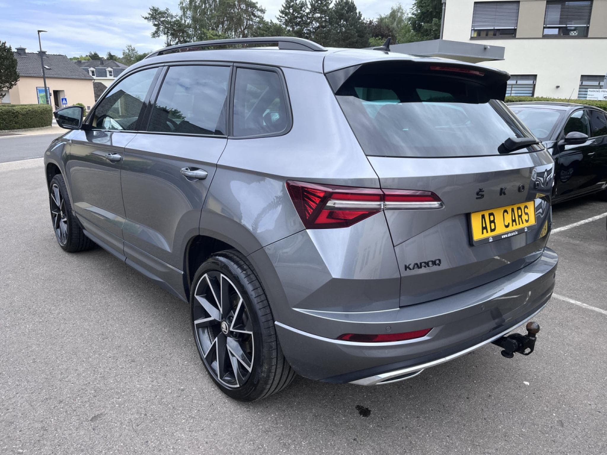 Skoda Karoq 2.0 Tsi Sportline DSG 4x4 Pano AHK Keyless (2023) - Photo 26