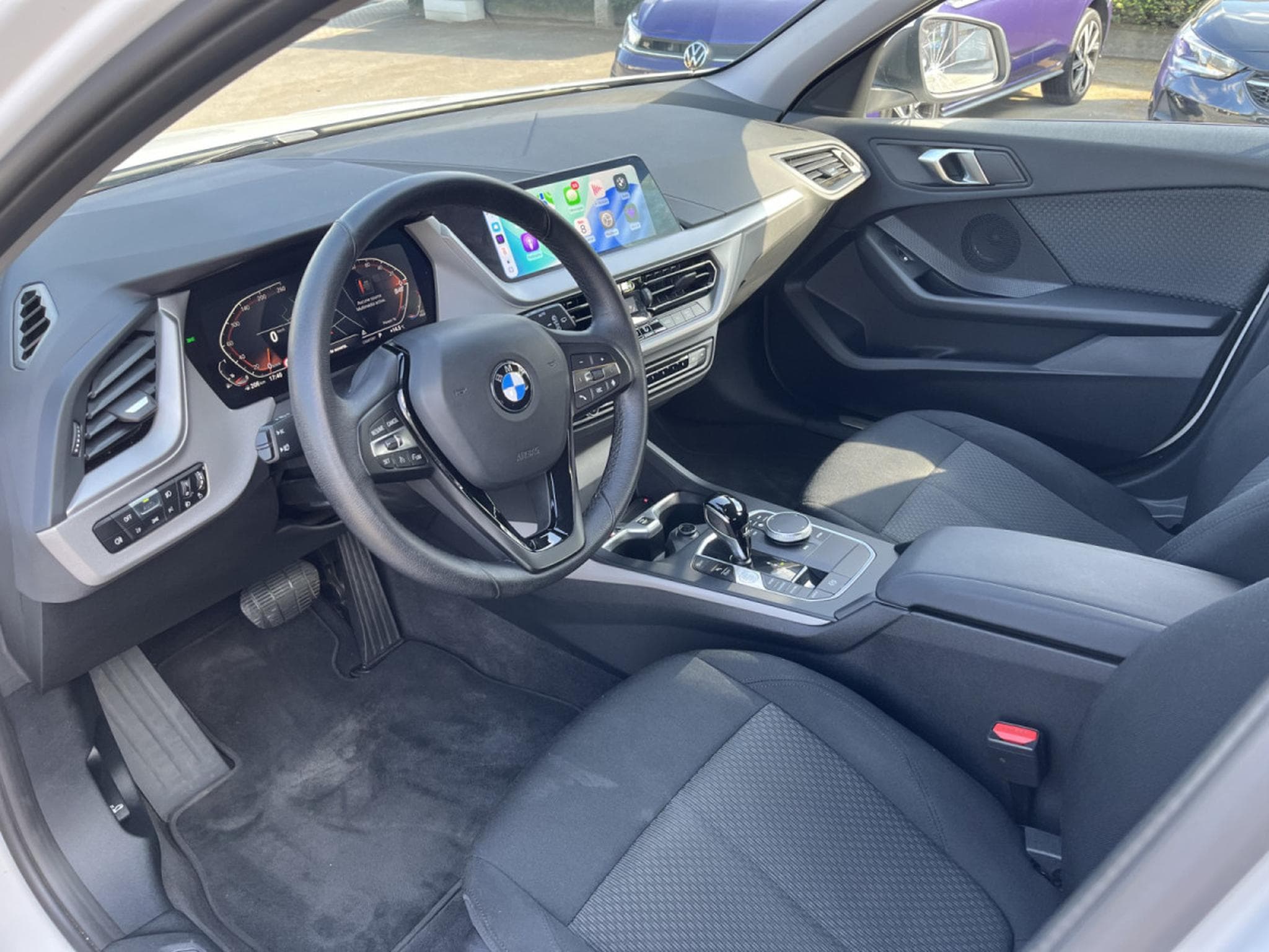 BMW 118 118i A 136cv 2xPDC Apple Carplay LED Camera (2023) - Photo 14