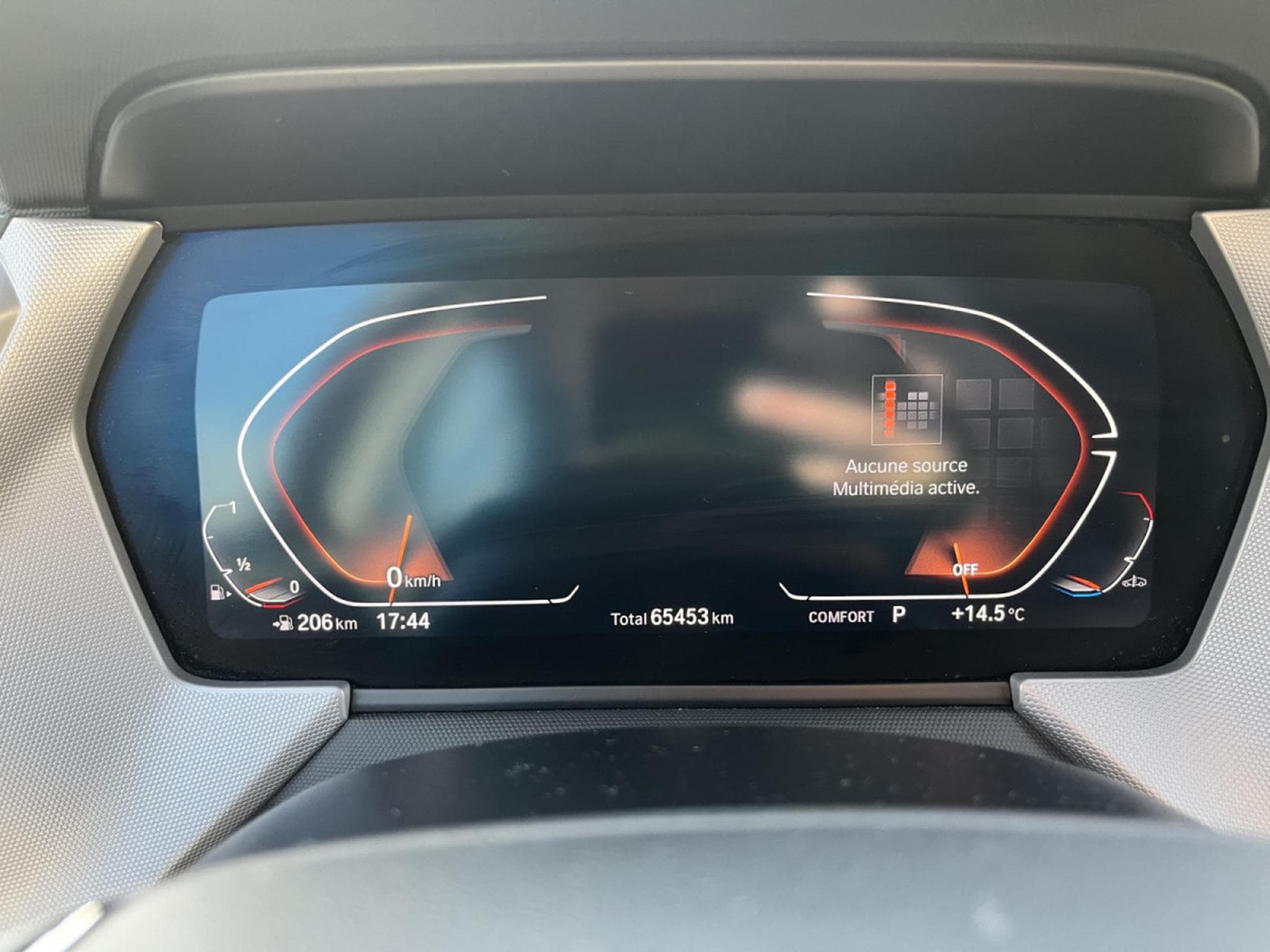 BMW 118 118i A 136cv 2xPDC Apple Carplay LED Camera (2023) - Photo 19