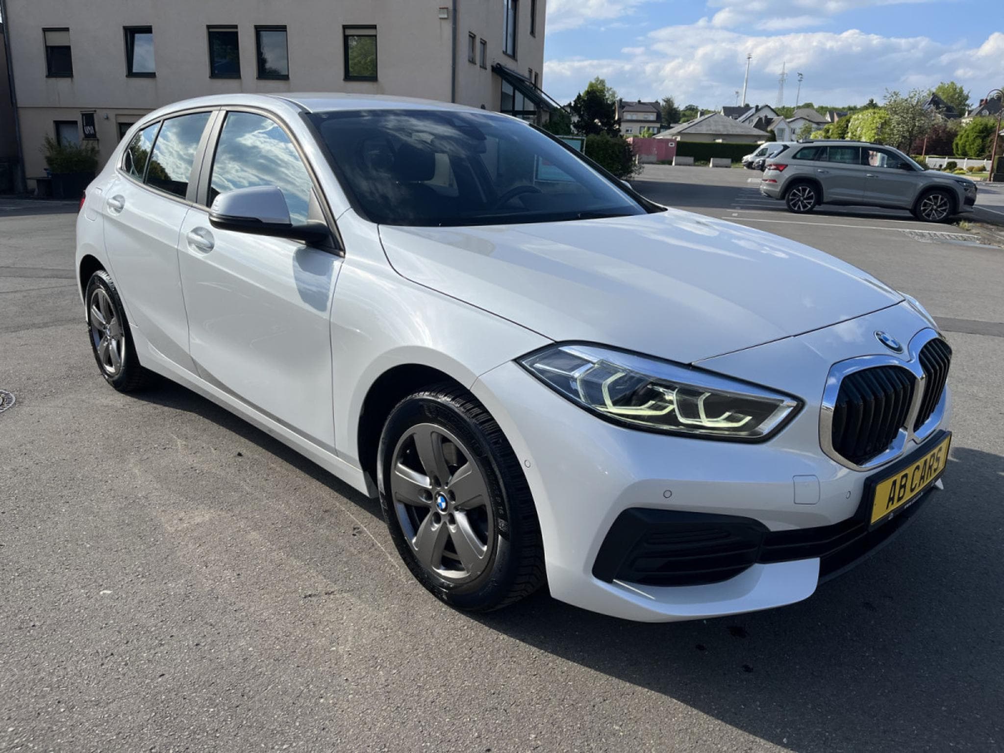 BMW 118 118i A 136cv 2xPDC Apple Carplay LED Camera (2023) - Photo 3