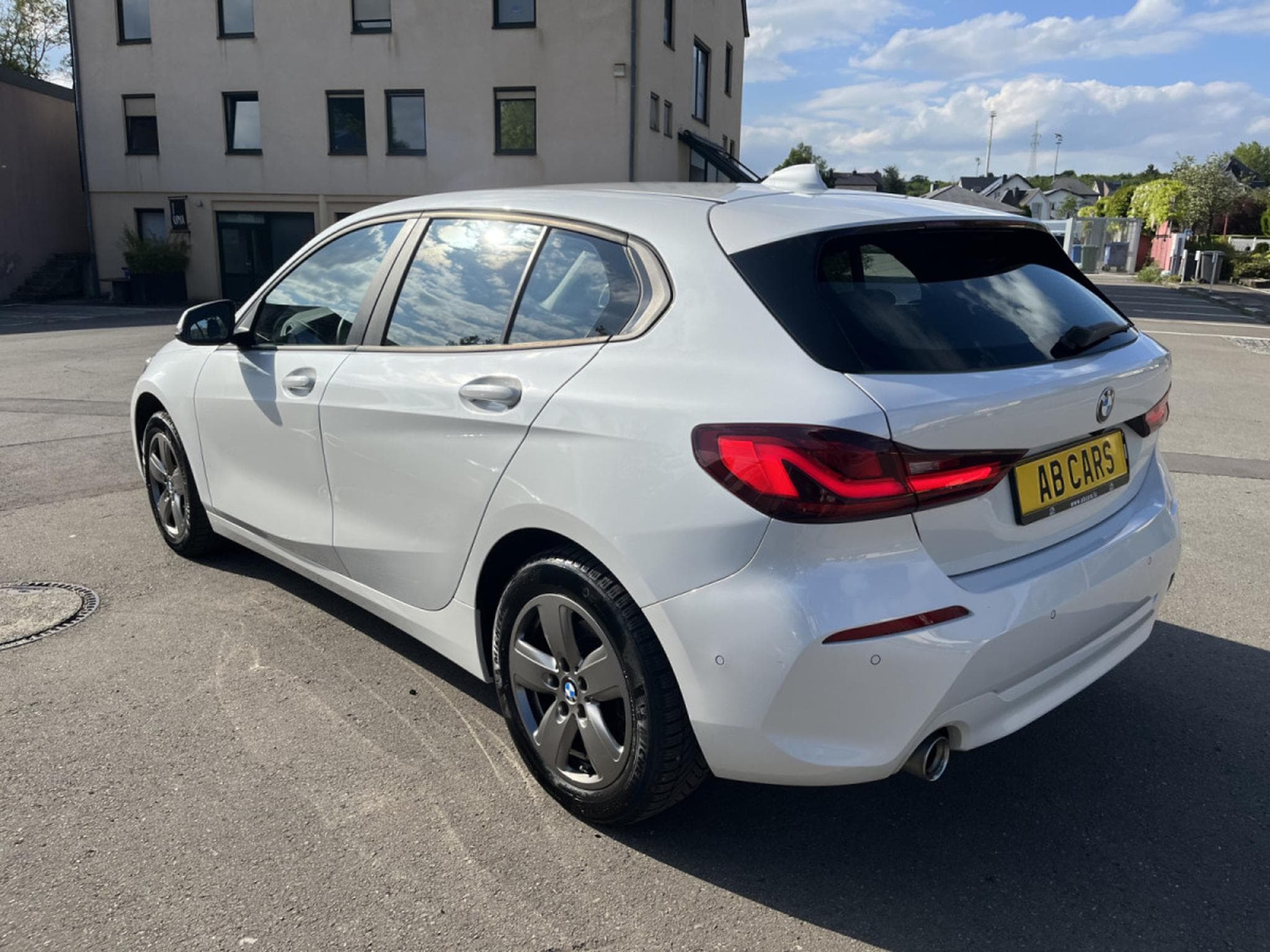 BMW 118 118i A 136cv 2xPDC Apple Carplay LED Camera (2023) - Photo 5