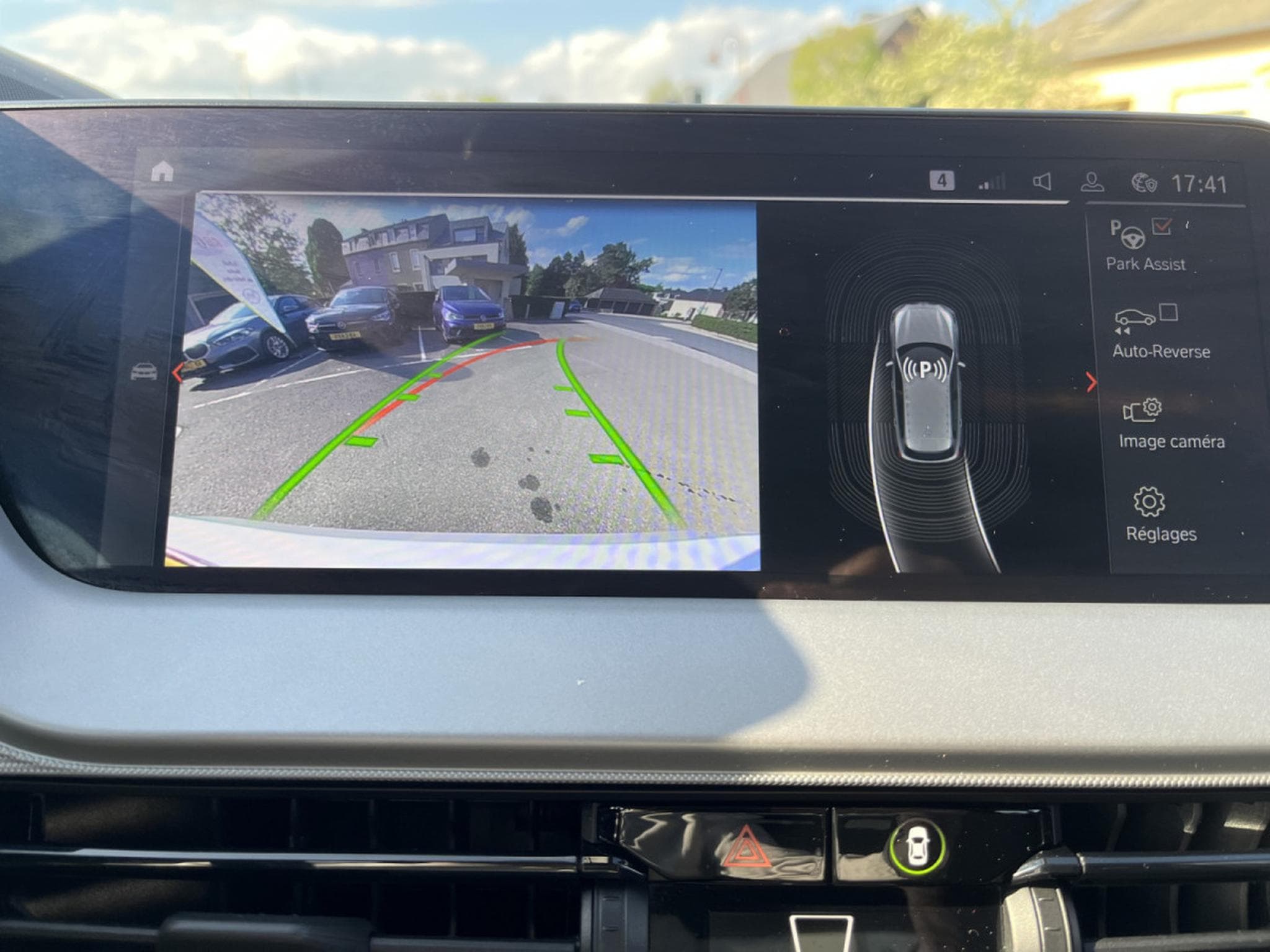 BMW 118 118i A 136cv 2xPDC Apple Carplay LED Camera (2023) - Photo 7