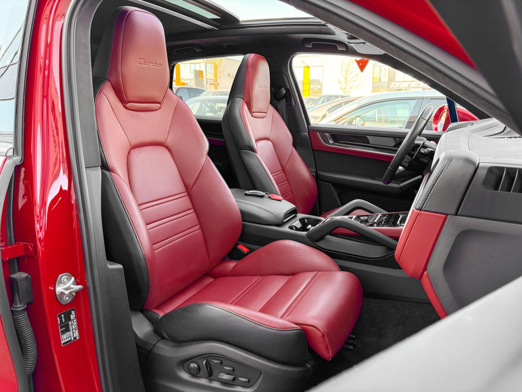 Porsche Cayenne COUPE TURBO E-HYBRID//21/BURMESTER/HEADUP/360°/SOFORT (2024) - Photo 13