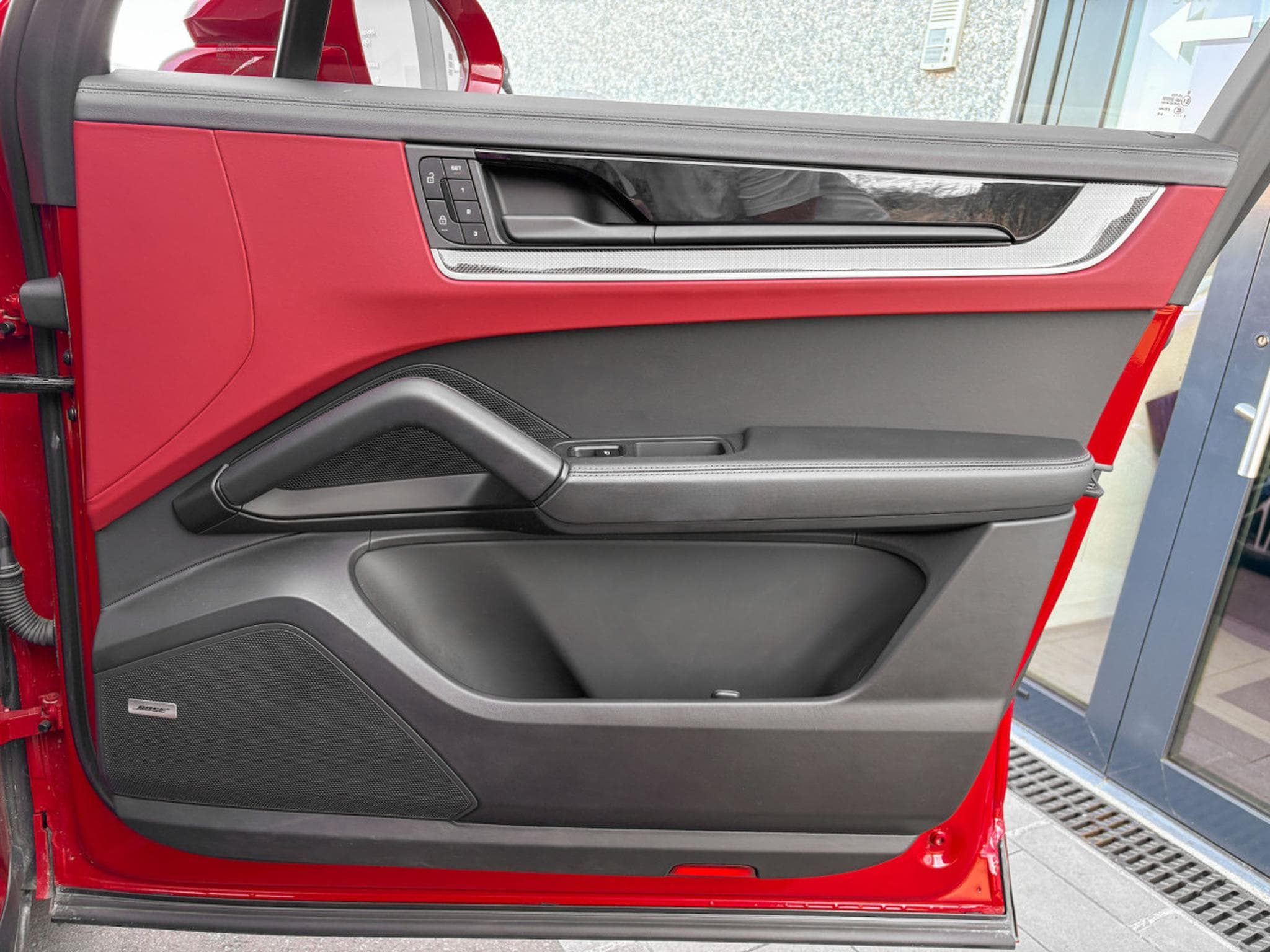 Porsche Cayenne COUPE TURBO E-HYBRID//21/BURMESTER/HEADUP/360°/SOFORT (2024) - Photo 23
