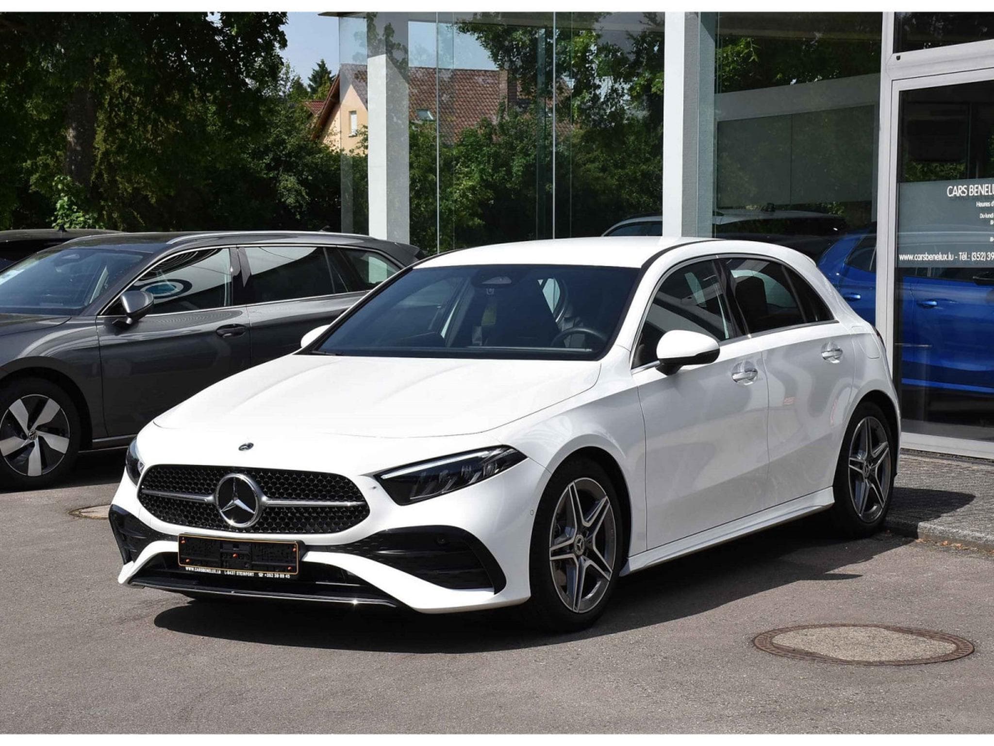 Mercedes A 200 AMG Line 7G-Tronic GPS LANE CAM PARK KEYLESS 1° MAIN (2025) - Photo 2