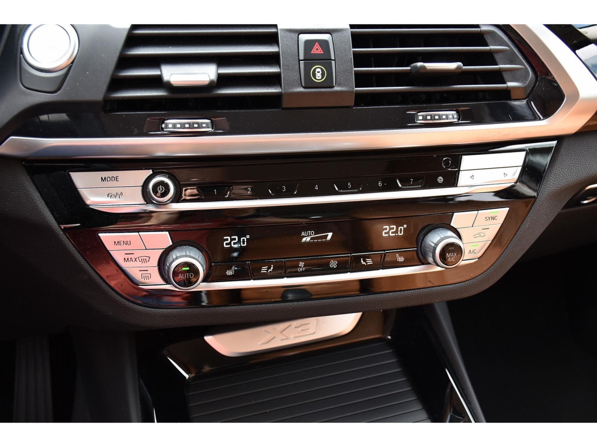 BMW X3 2.0iA xDrive30e Xline CUIR MEMO LANE SIDE HUD CAM JA19 (2021) - Photo 16